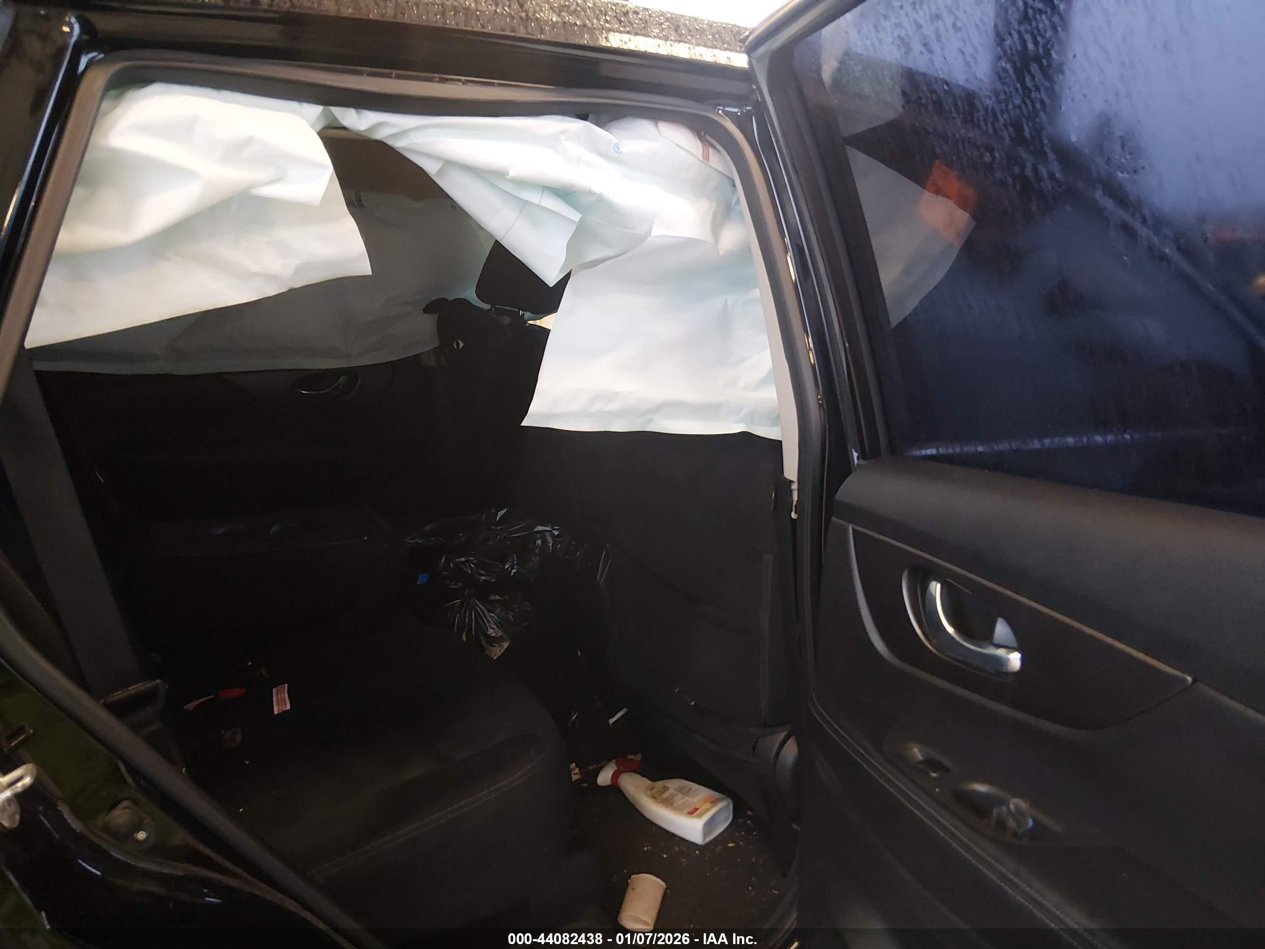 NISSAN ROGUE image 8