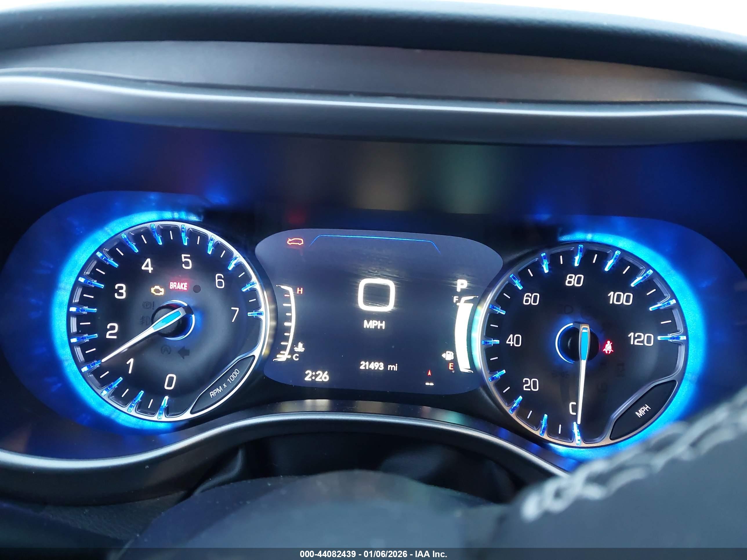 CHRYSLER PACIFICA image 7