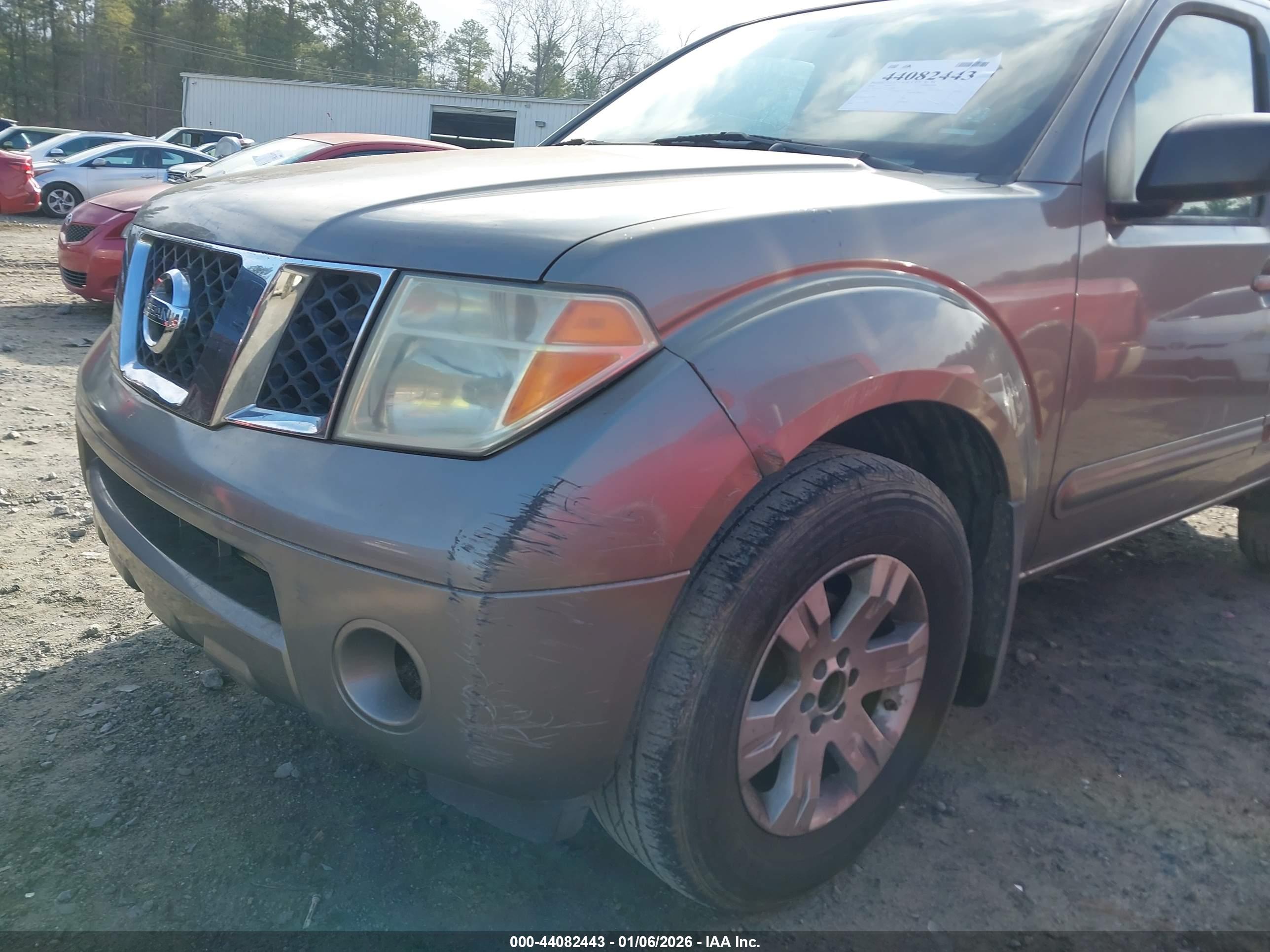 NISSAN PATHFINDER image 6