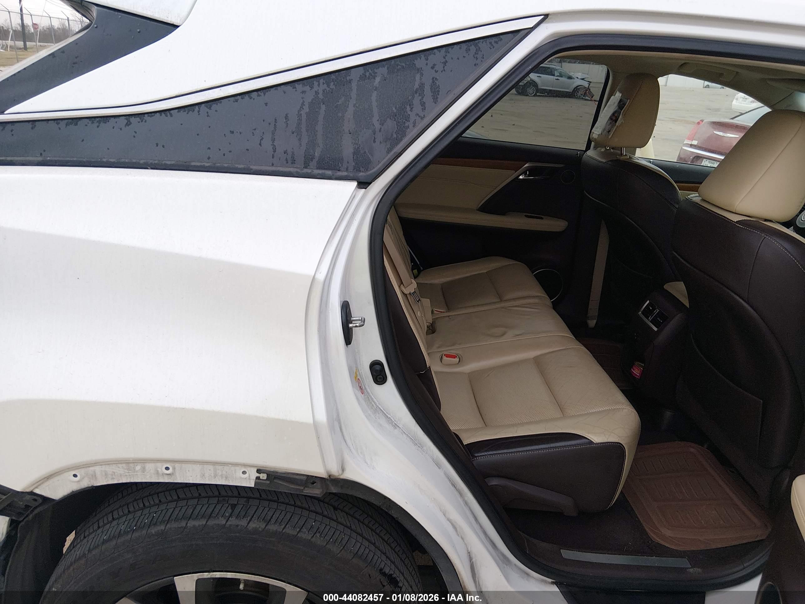 LEXUS RX image 8