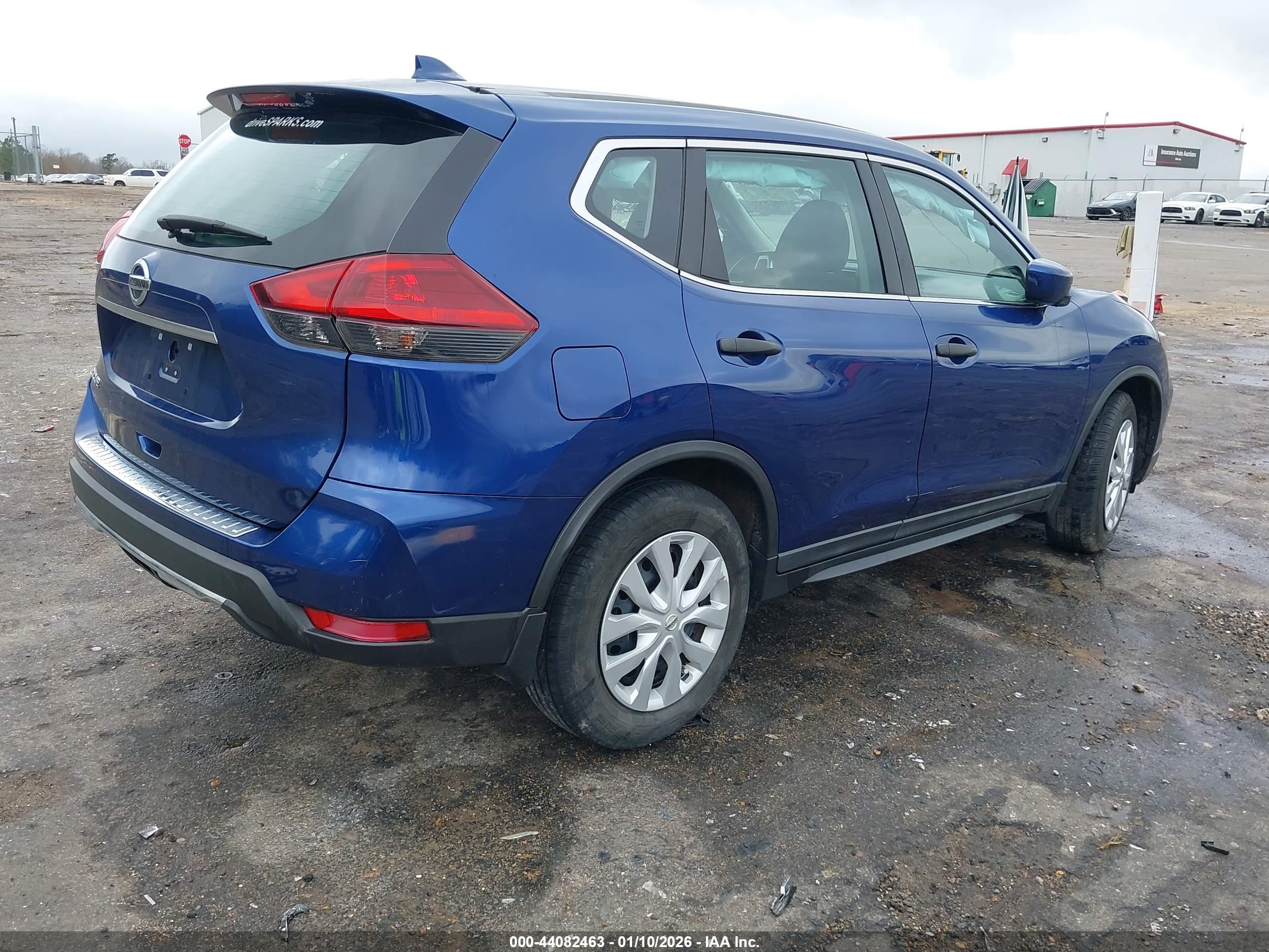 NISSAN ROGUE image 4