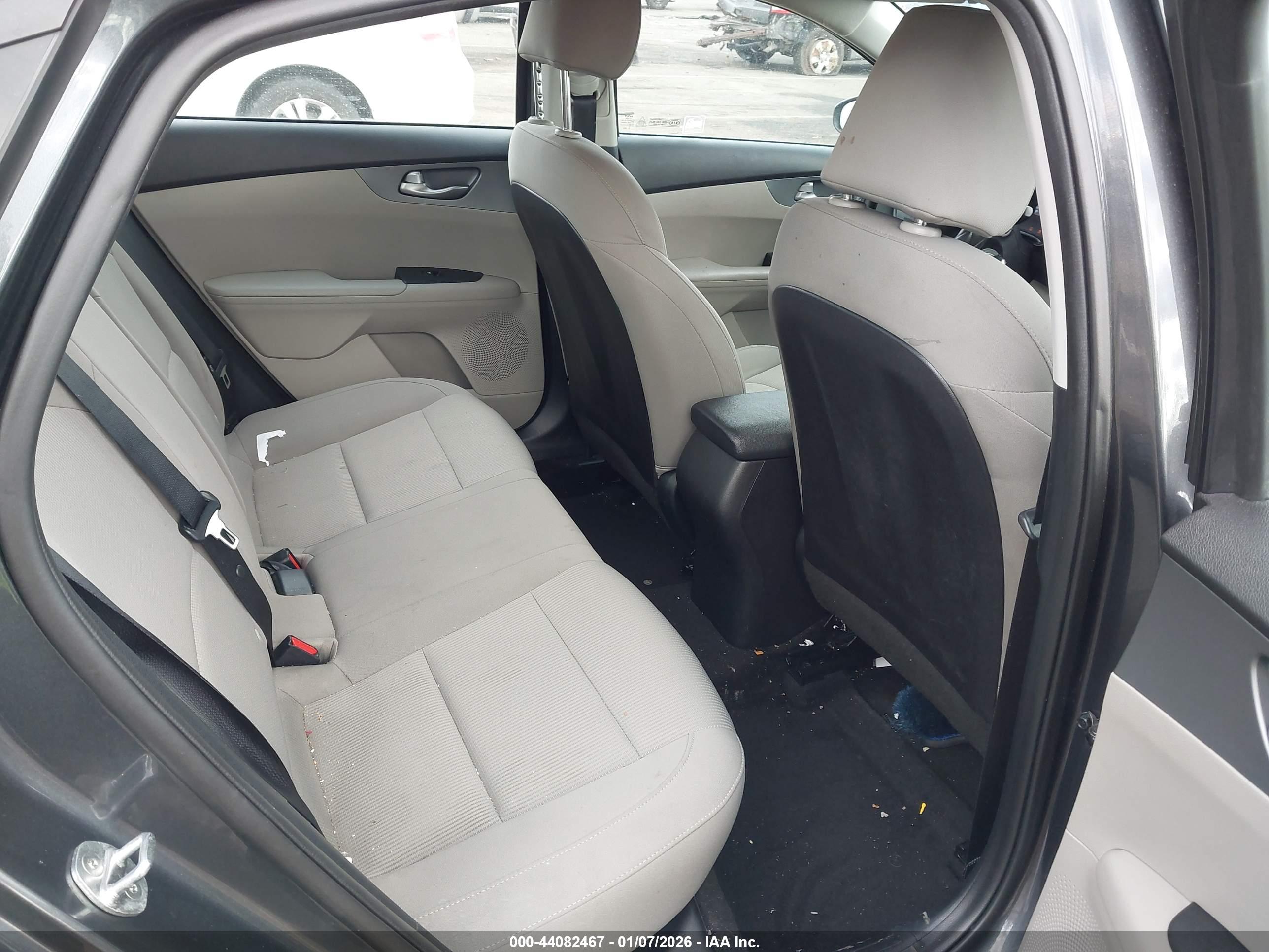 KIA FORTE image 8