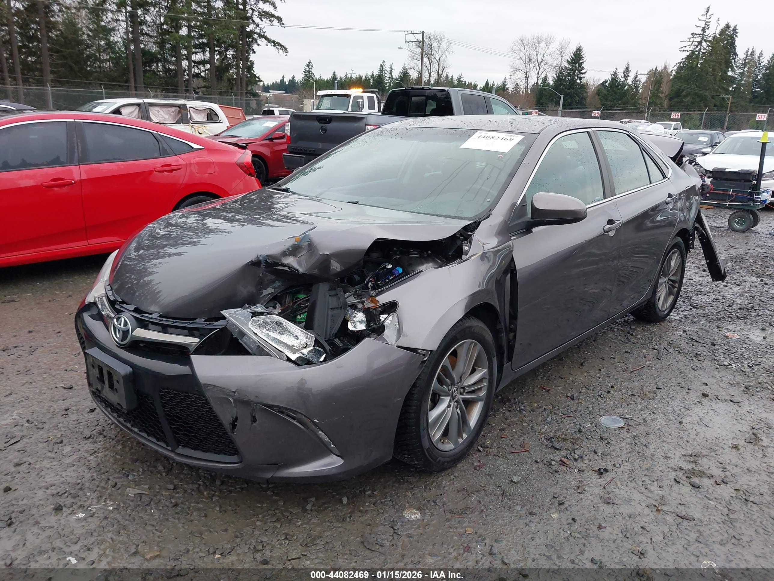 TOYOTA CAMRY image 2