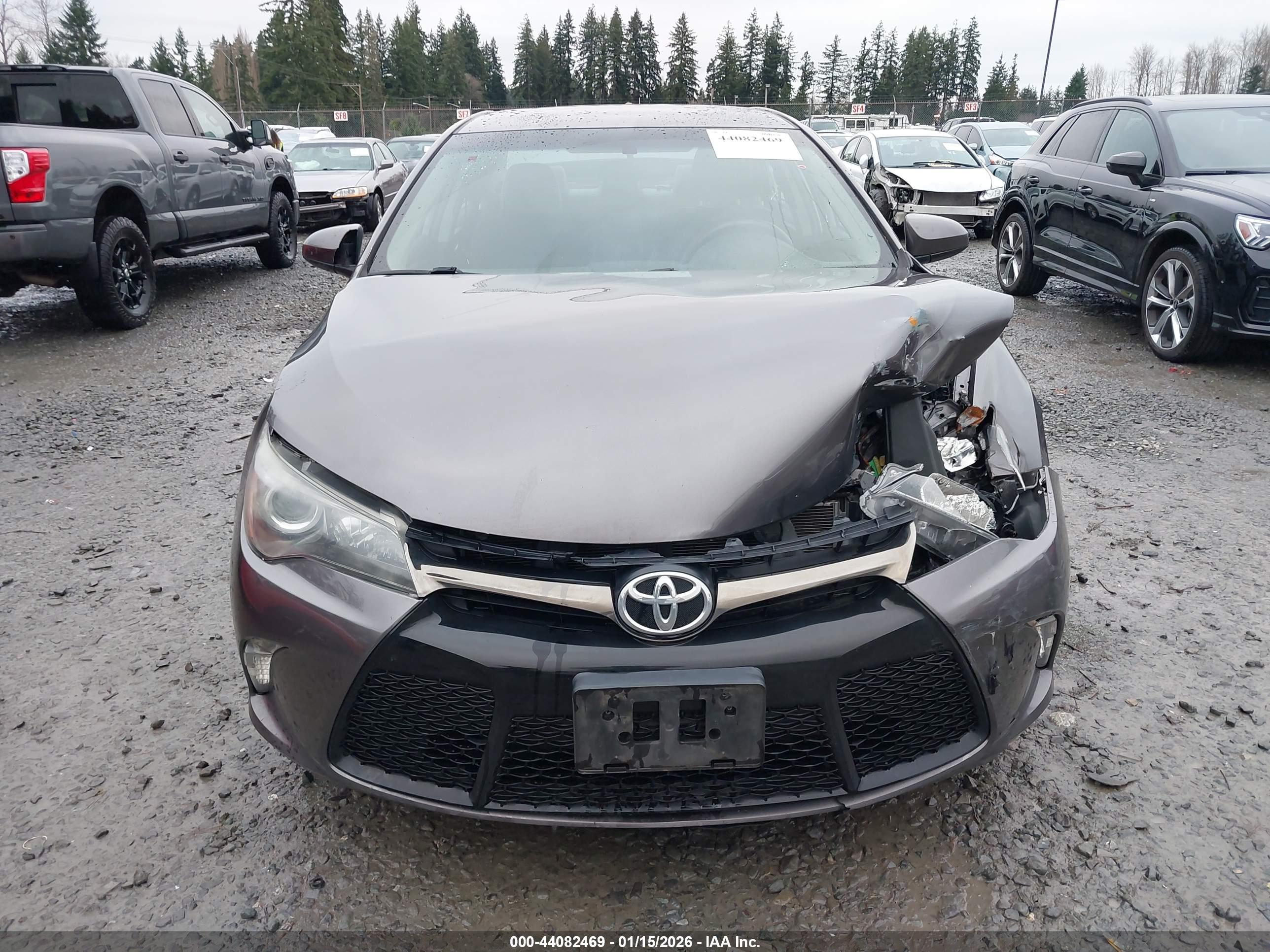 TOYOTA CAMRY image 6