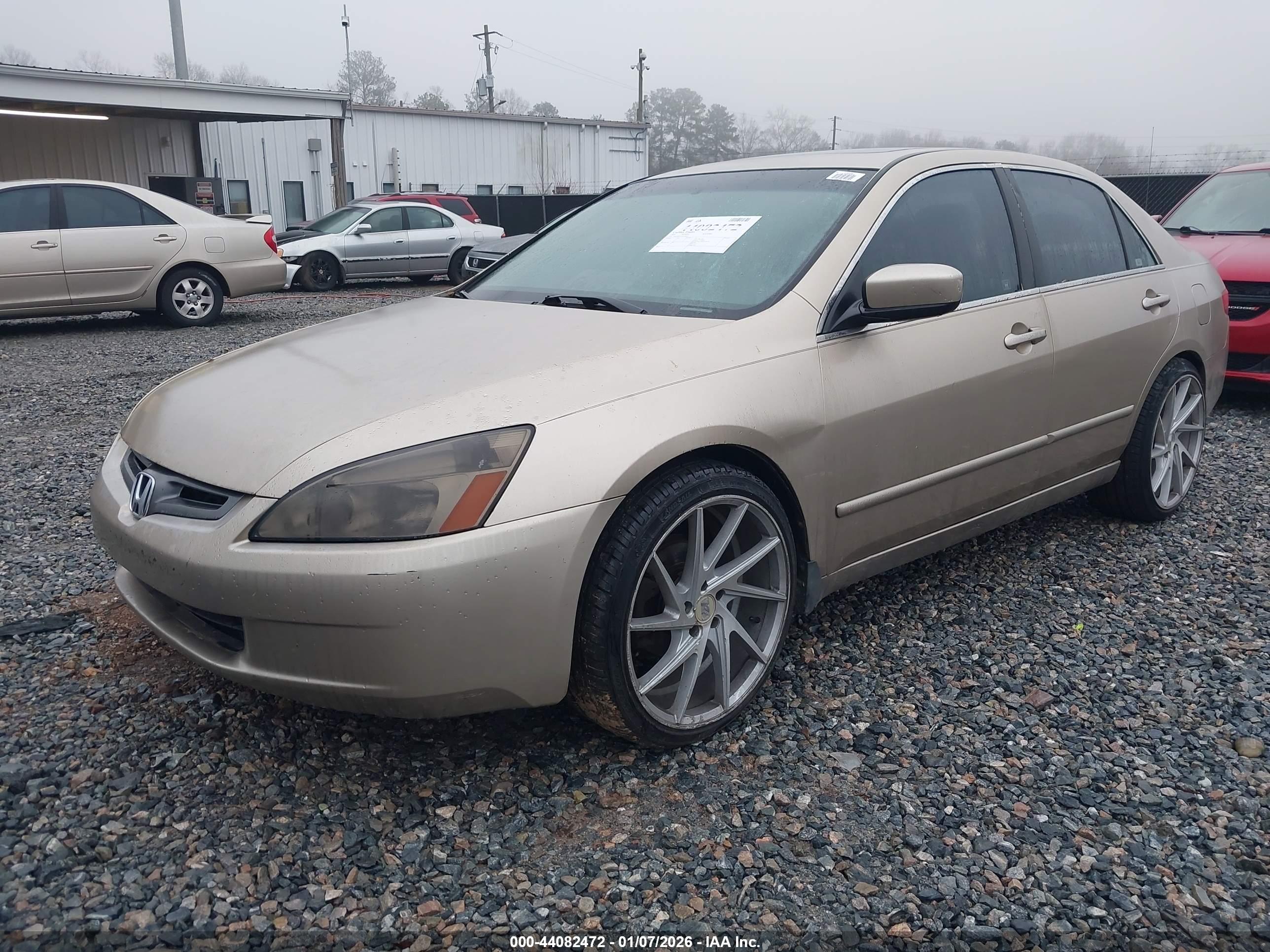 HONDA ACCORD image 2