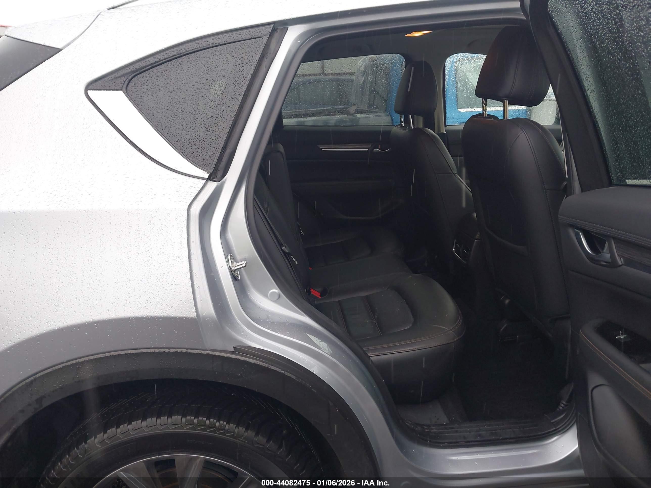 MAZDA CX-5 image 8
