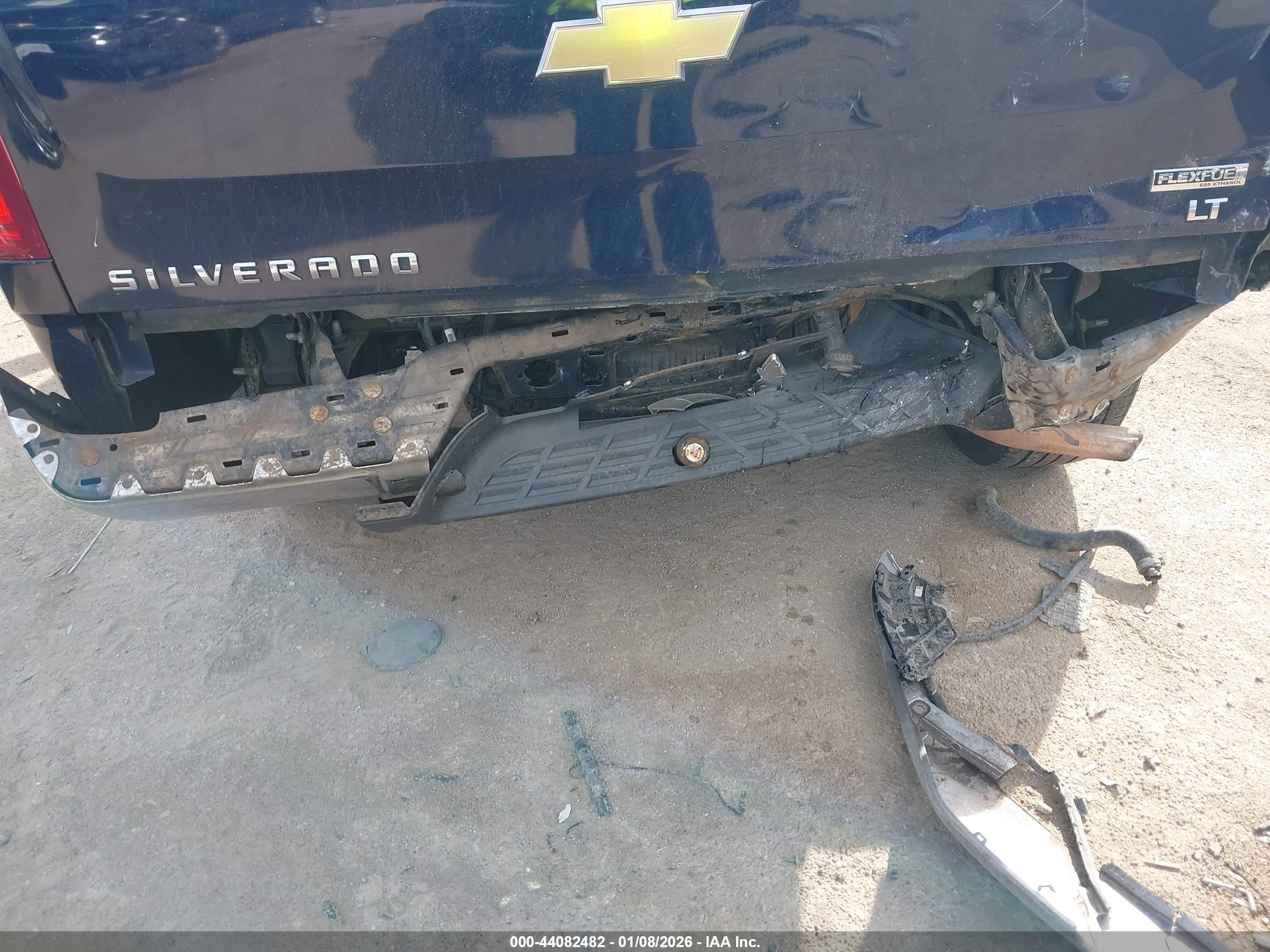 CHEVROLET SILVERADO image 6