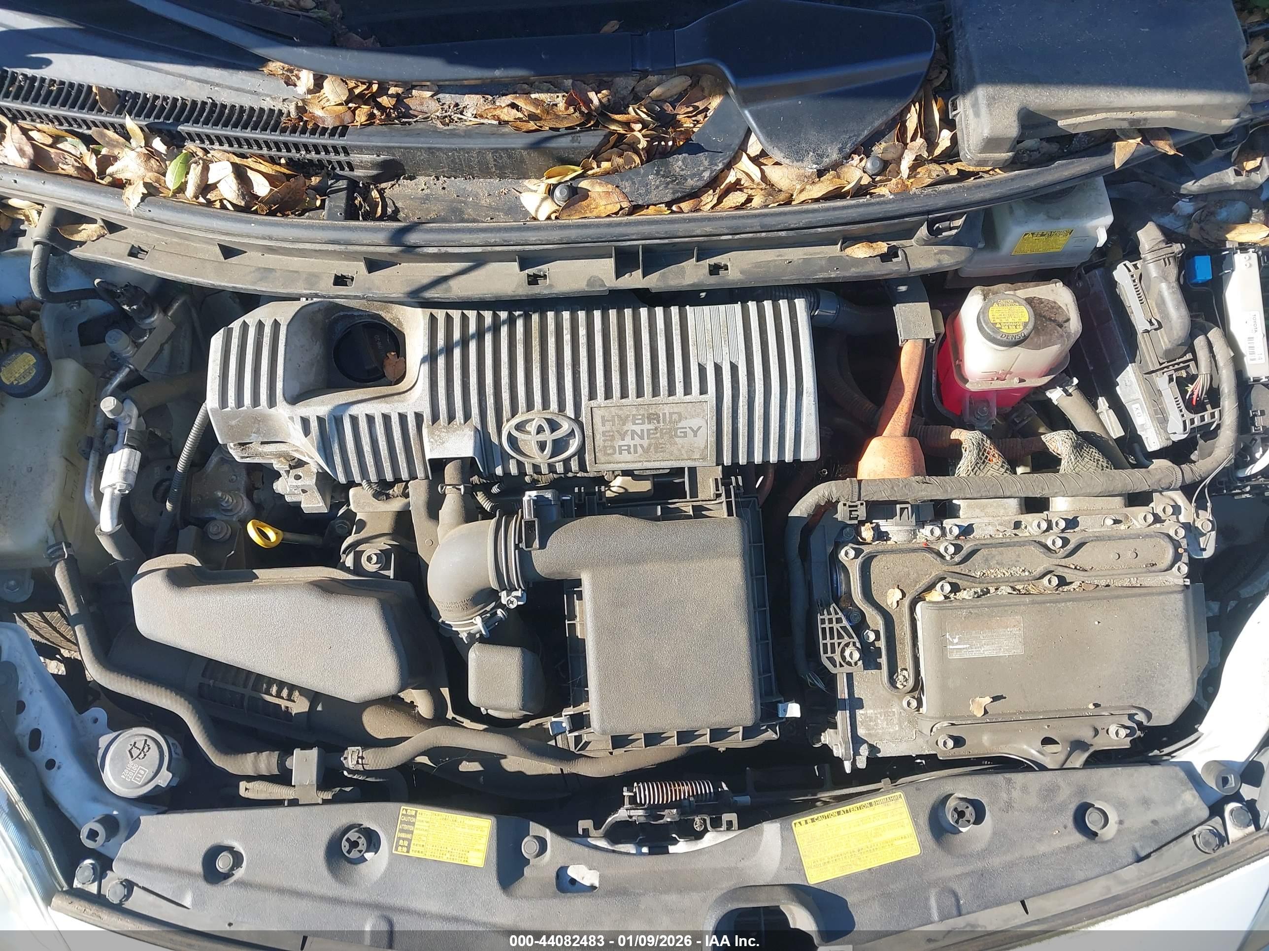 TOYOTA PRIUS image 10