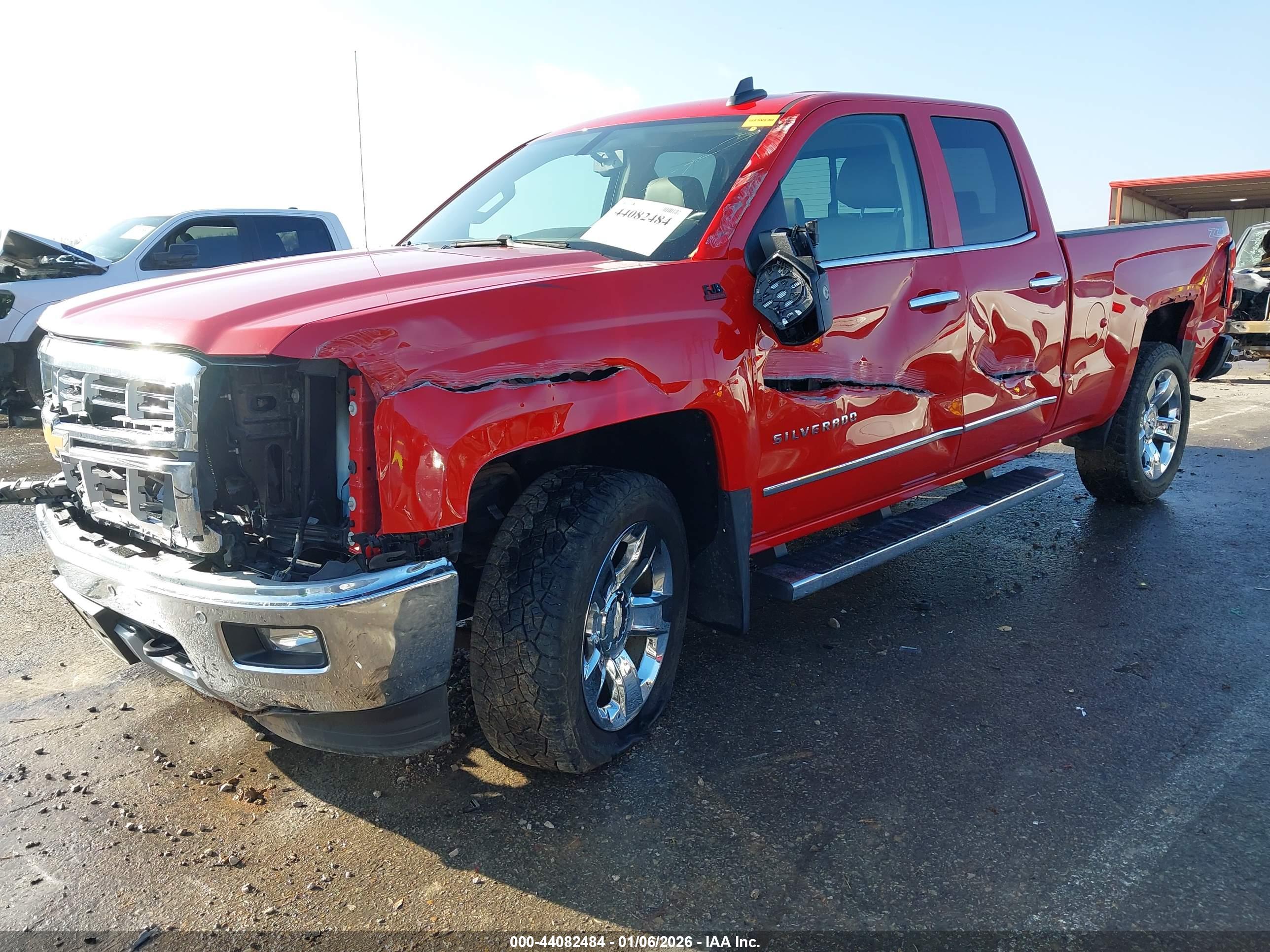 CHEVROLET SILVERADO image 2