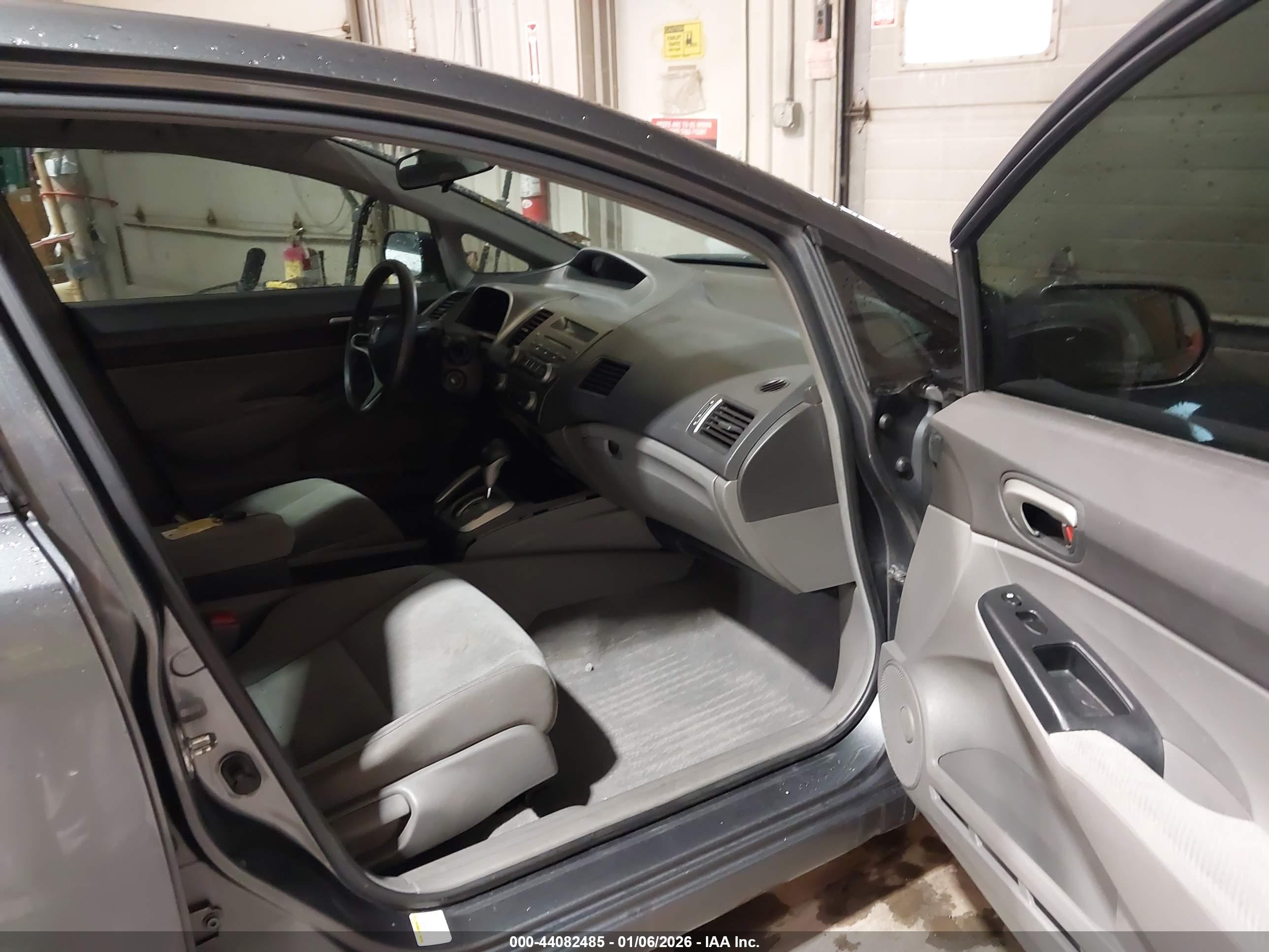 HONDA CIVIC image 5