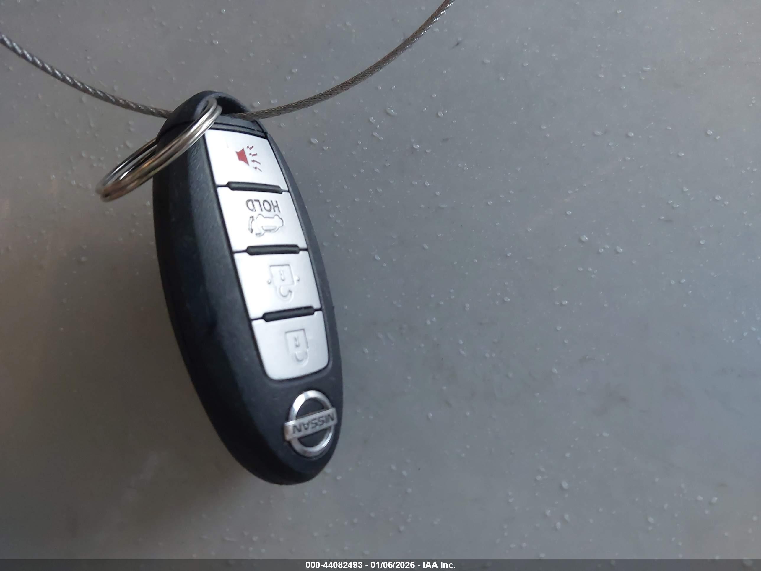 NISSAN ROGUE image 11