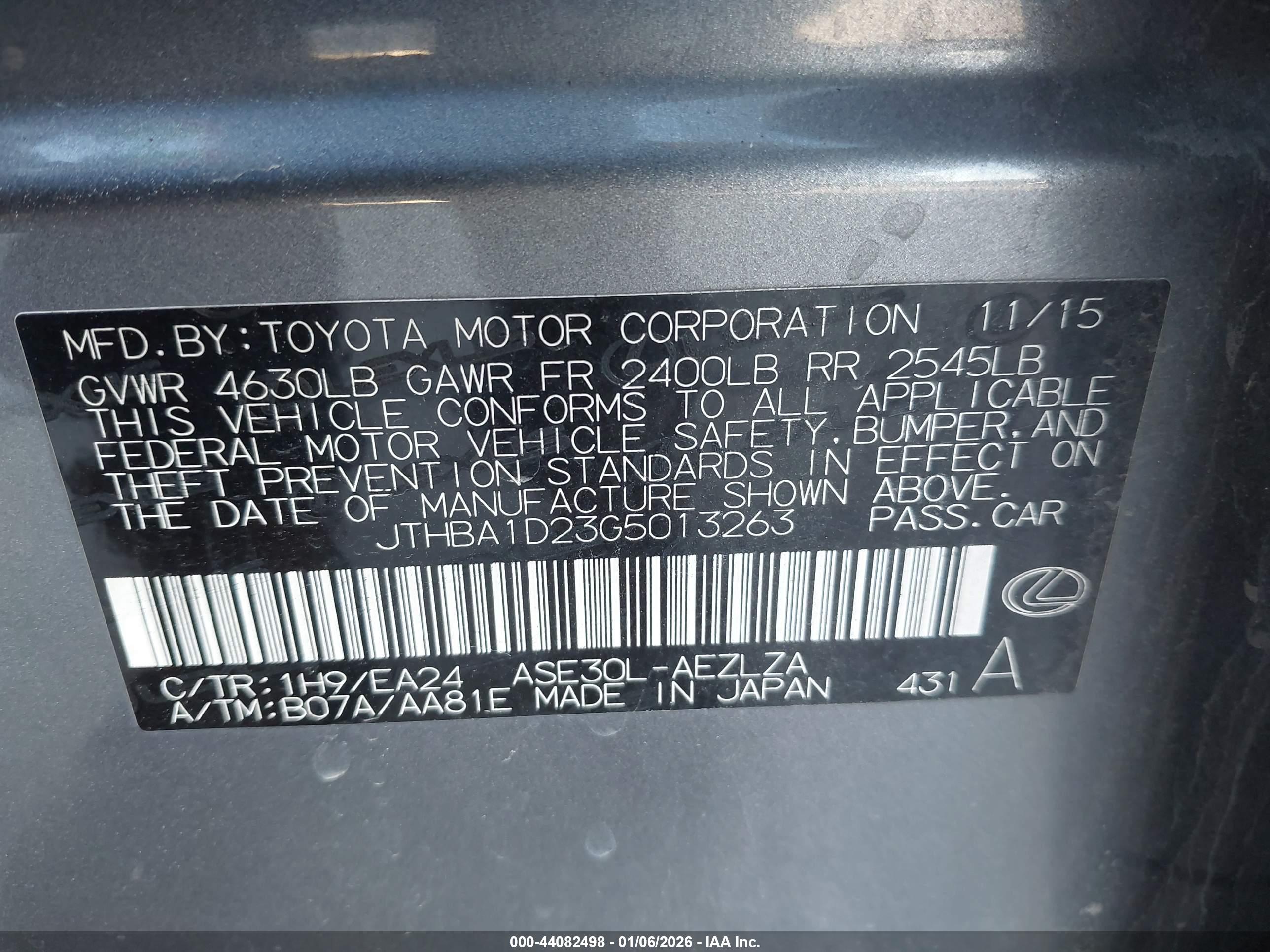 LEXUS IS image 9