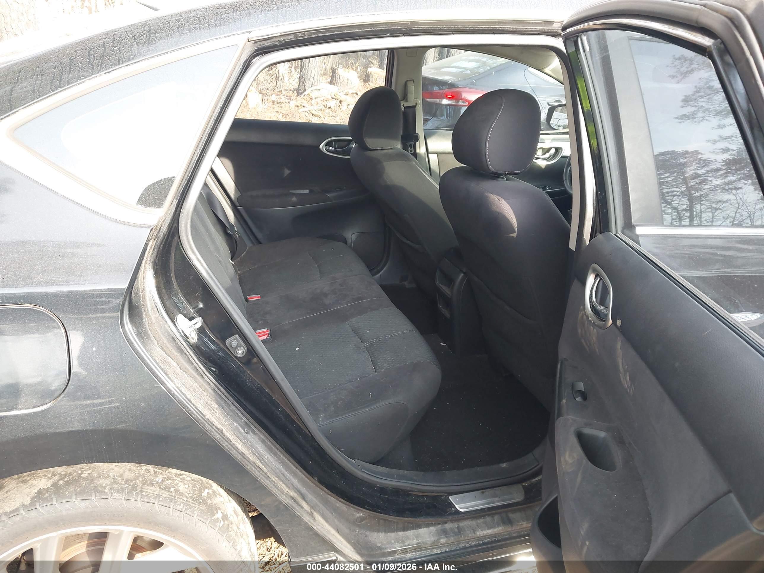 NISSAN SENTRA image 8