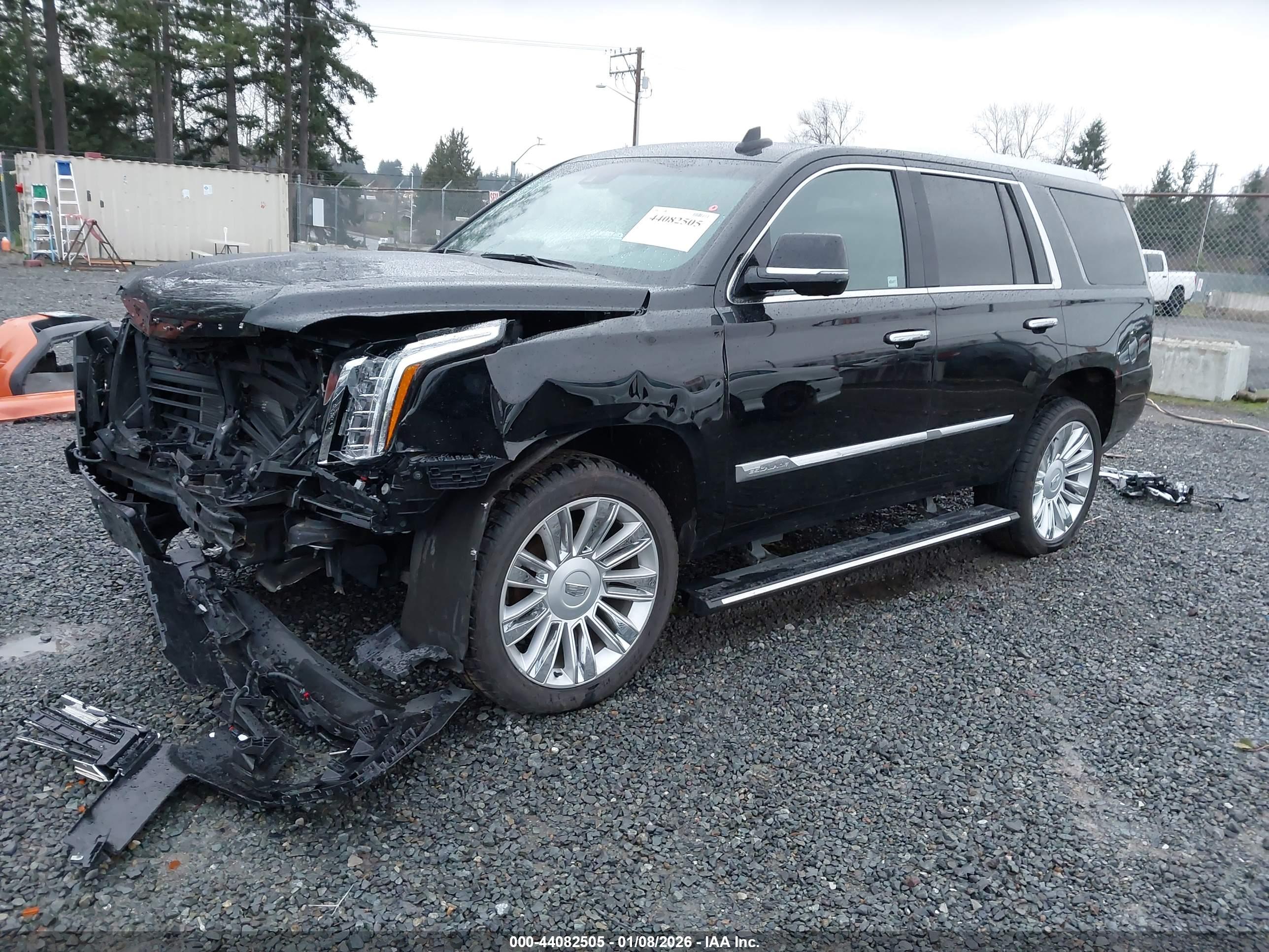 CADILLAC ESCALADE image 2