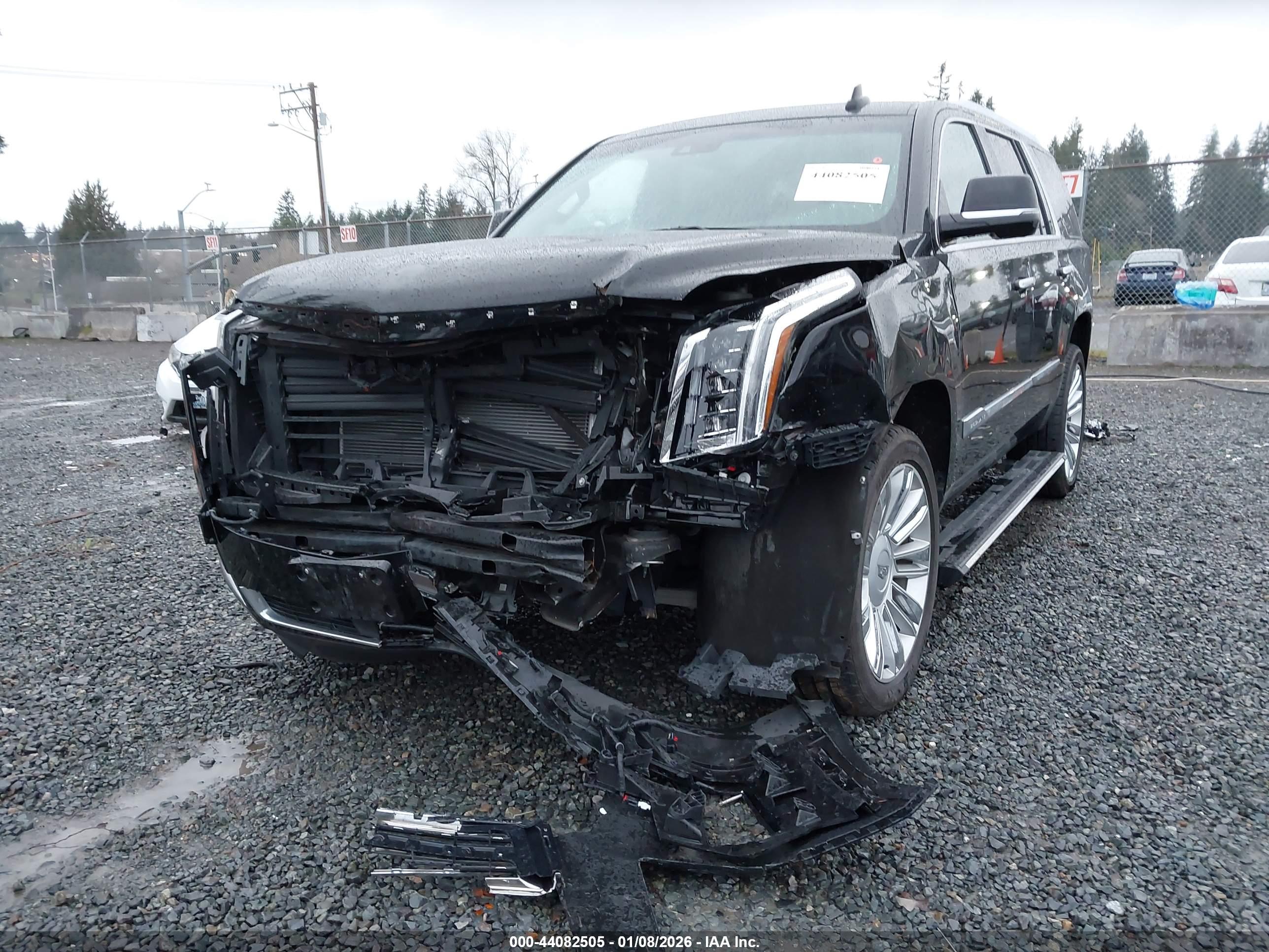 CADILLAC ESCALADE image 6