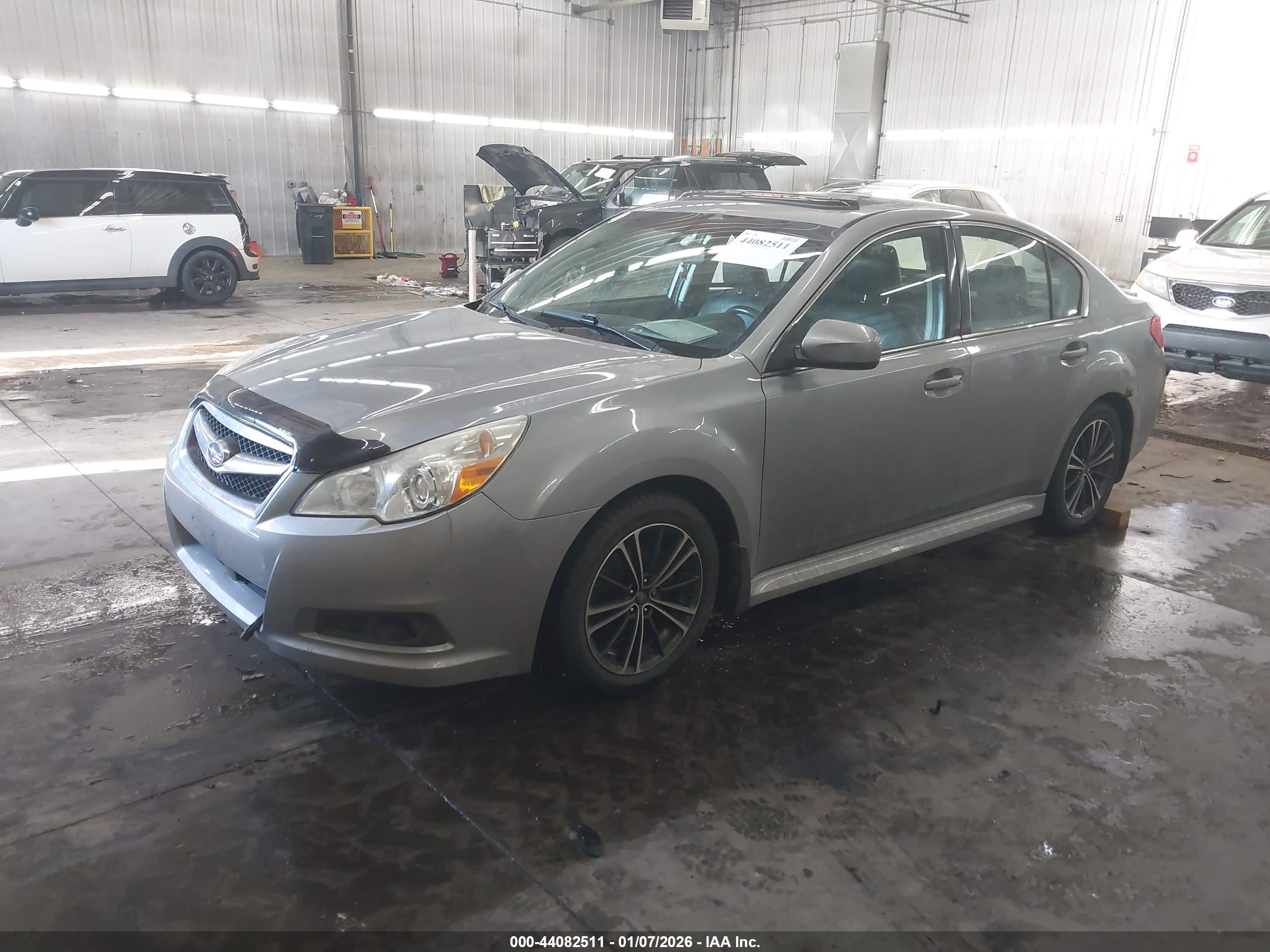 SUBARU LEGACY image 2