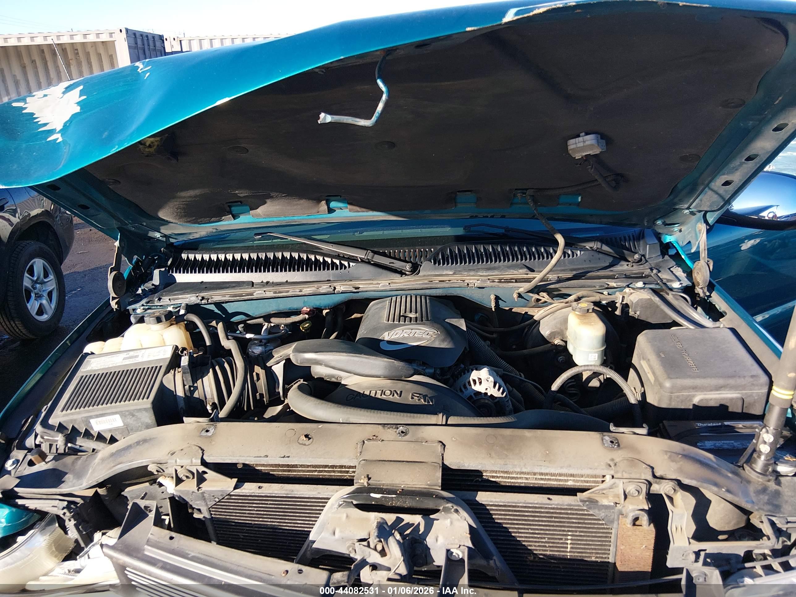 CHEVROLET SILVERADO image 10