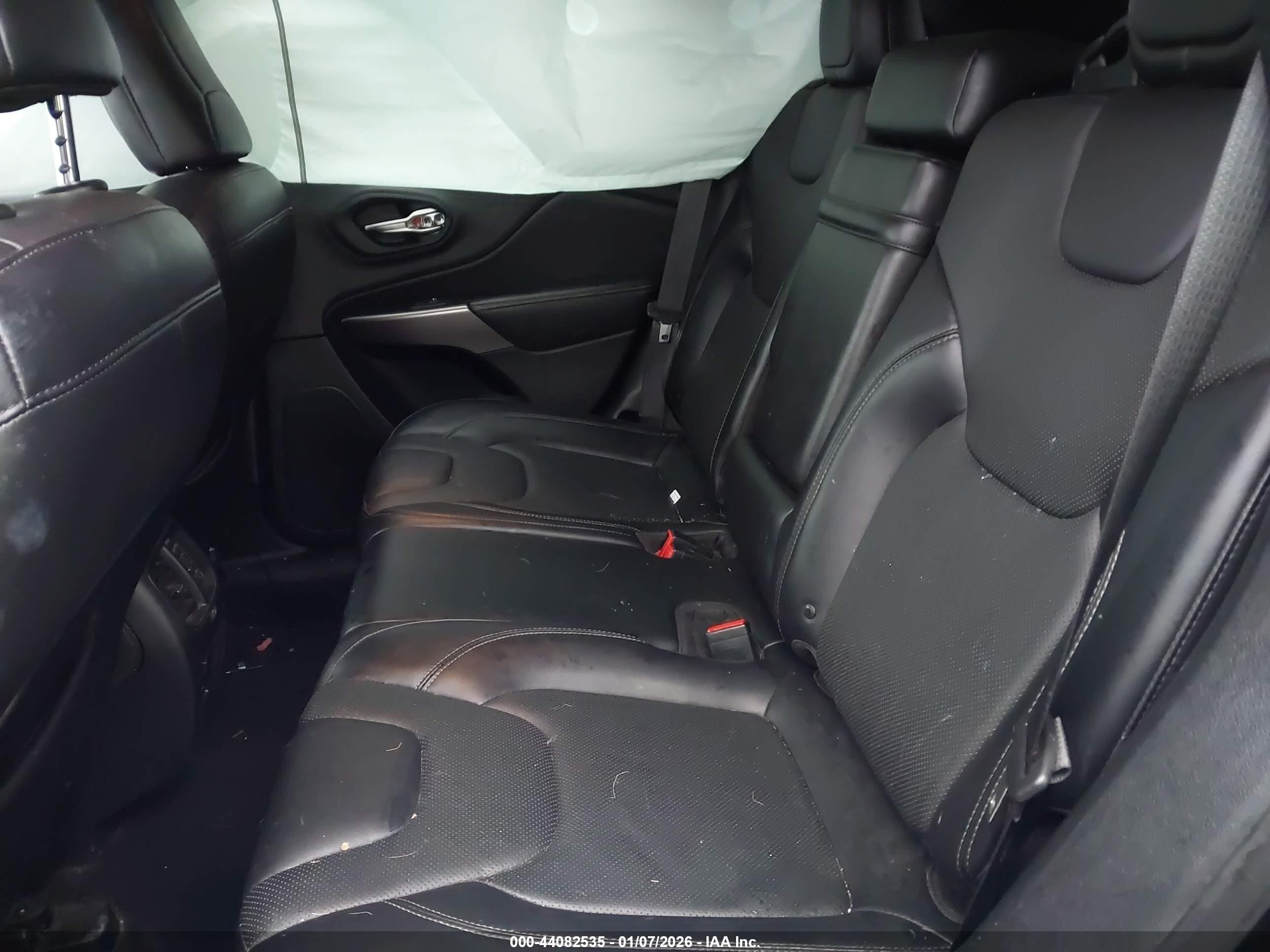 JEEP CHEROKEE image 8