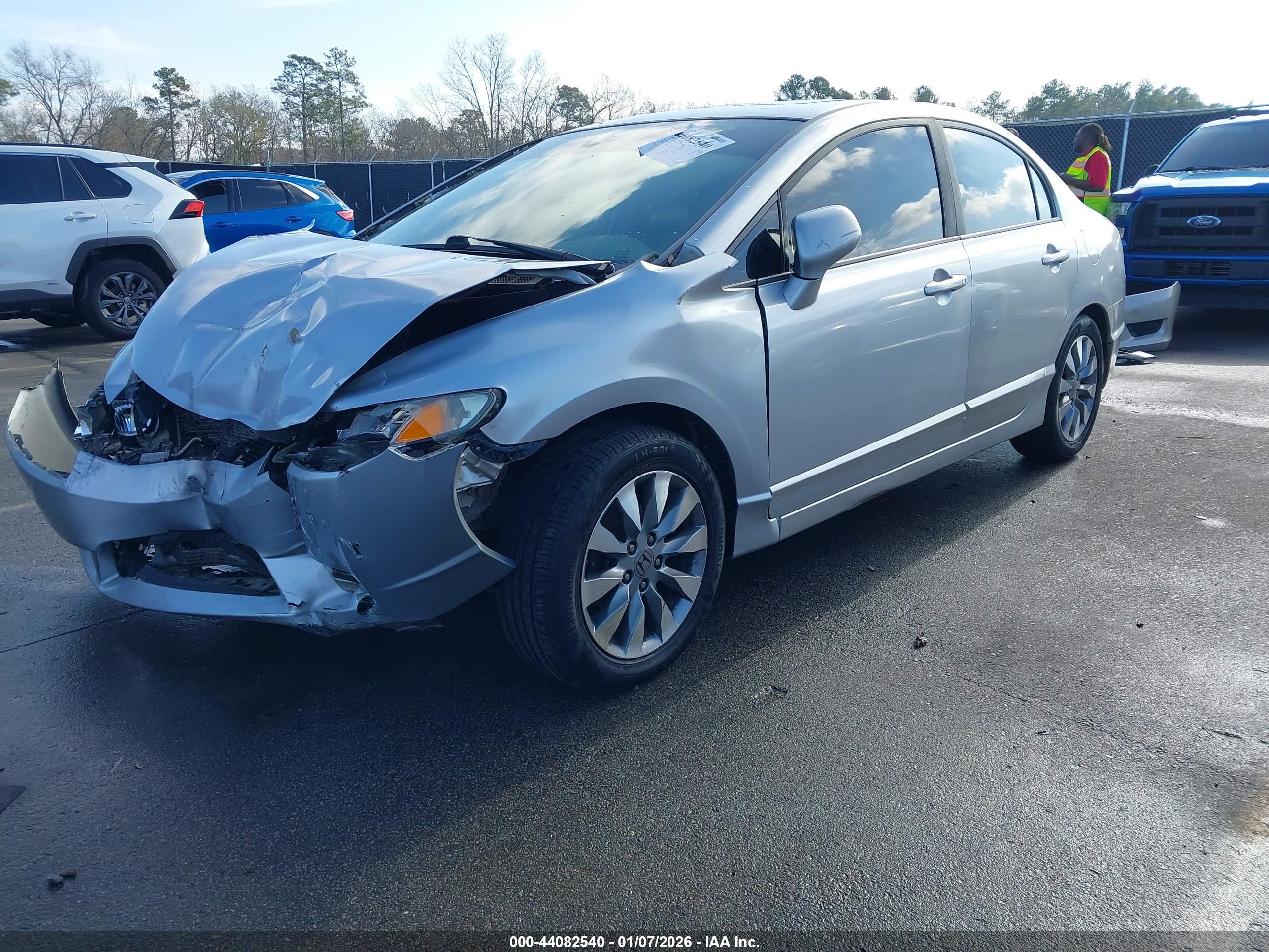 HONDA CIVIC image 2