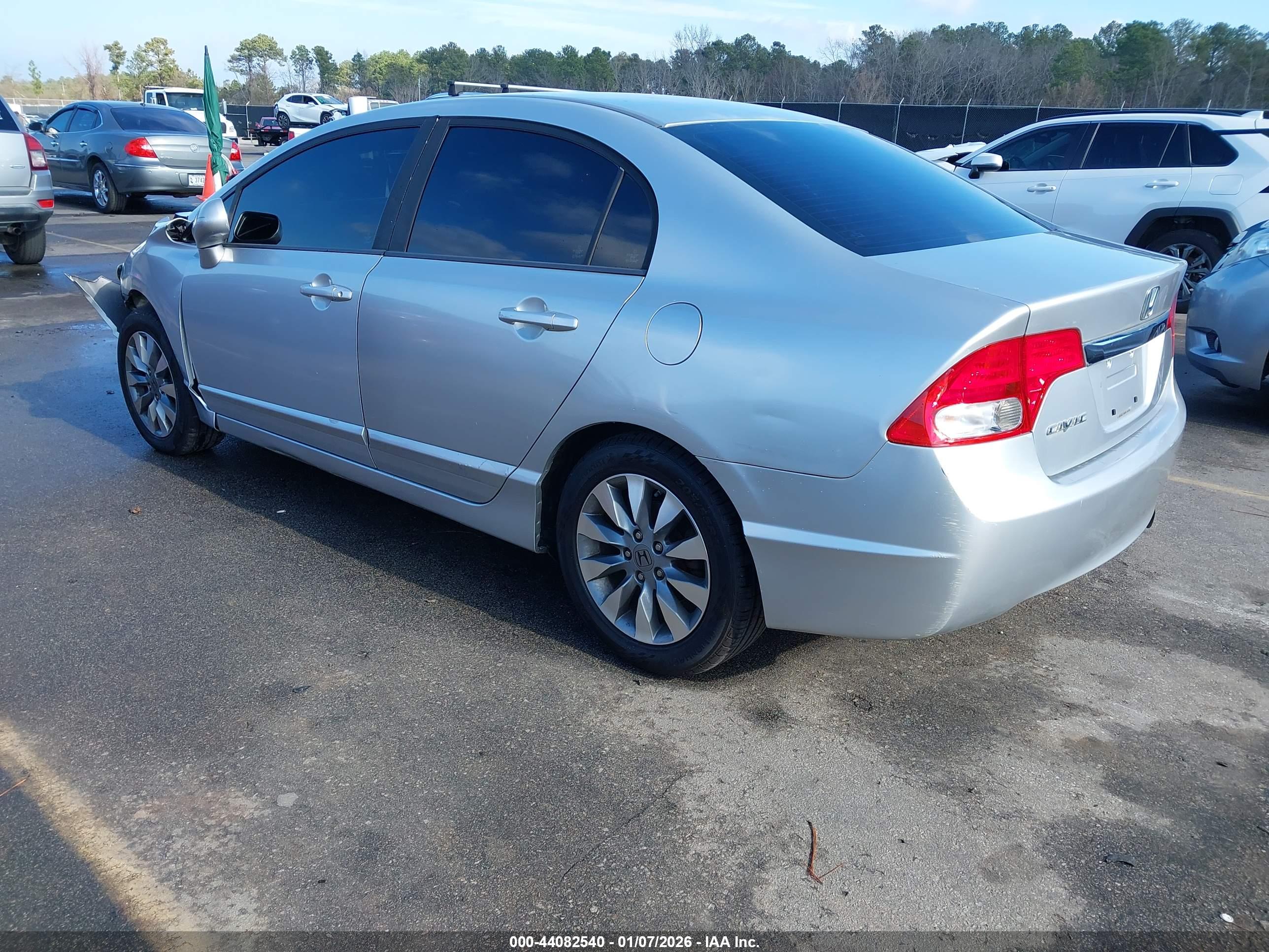HONDA CIVIC image 3