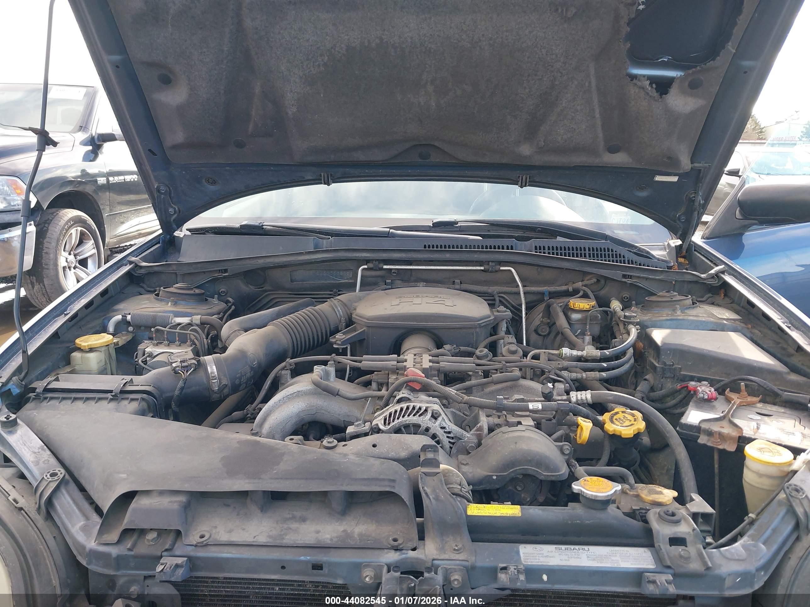 SUBARU OUTBACK image 10