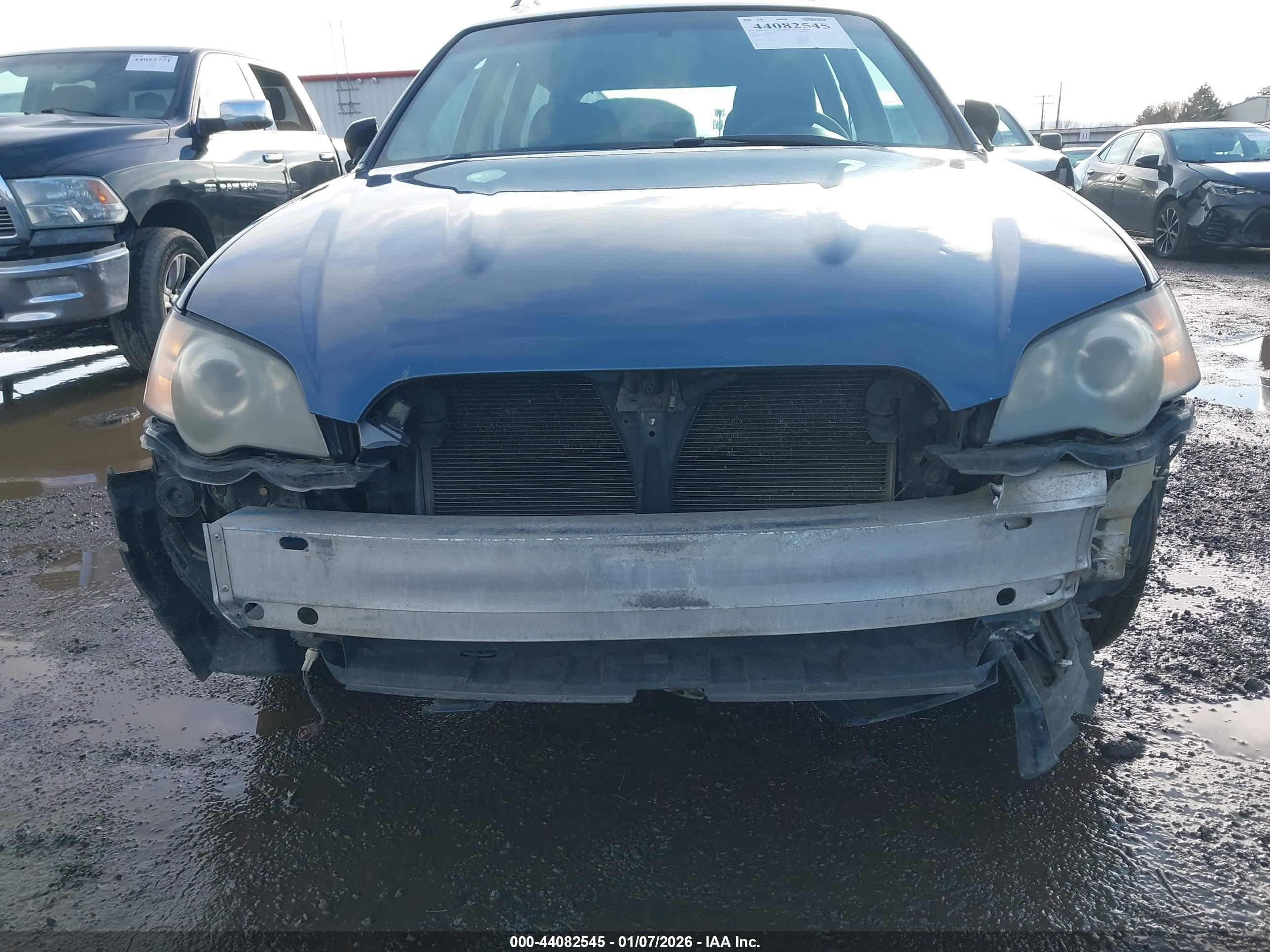 SUBARU OUTBACK image 6