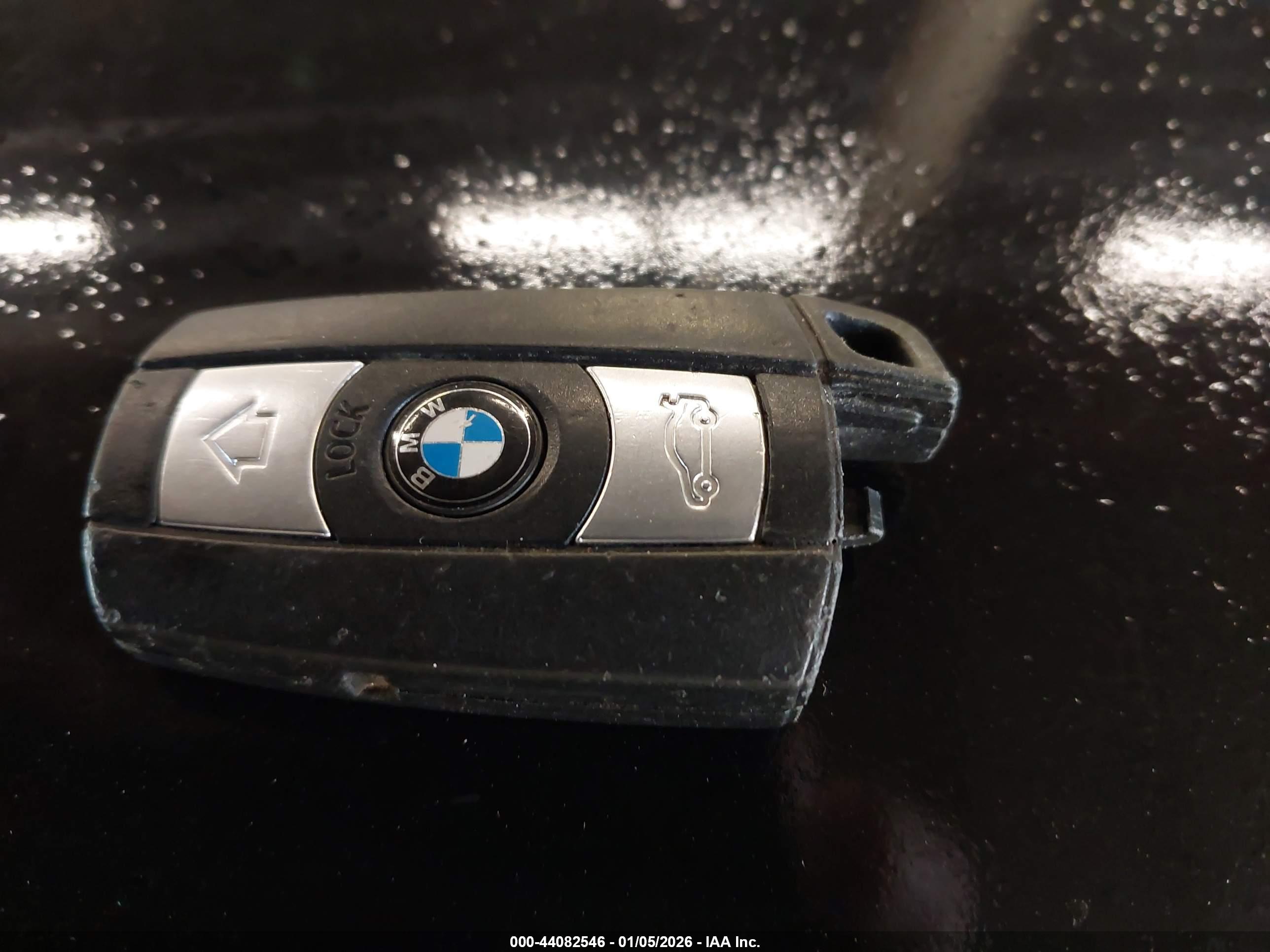 BMW 328I image 11