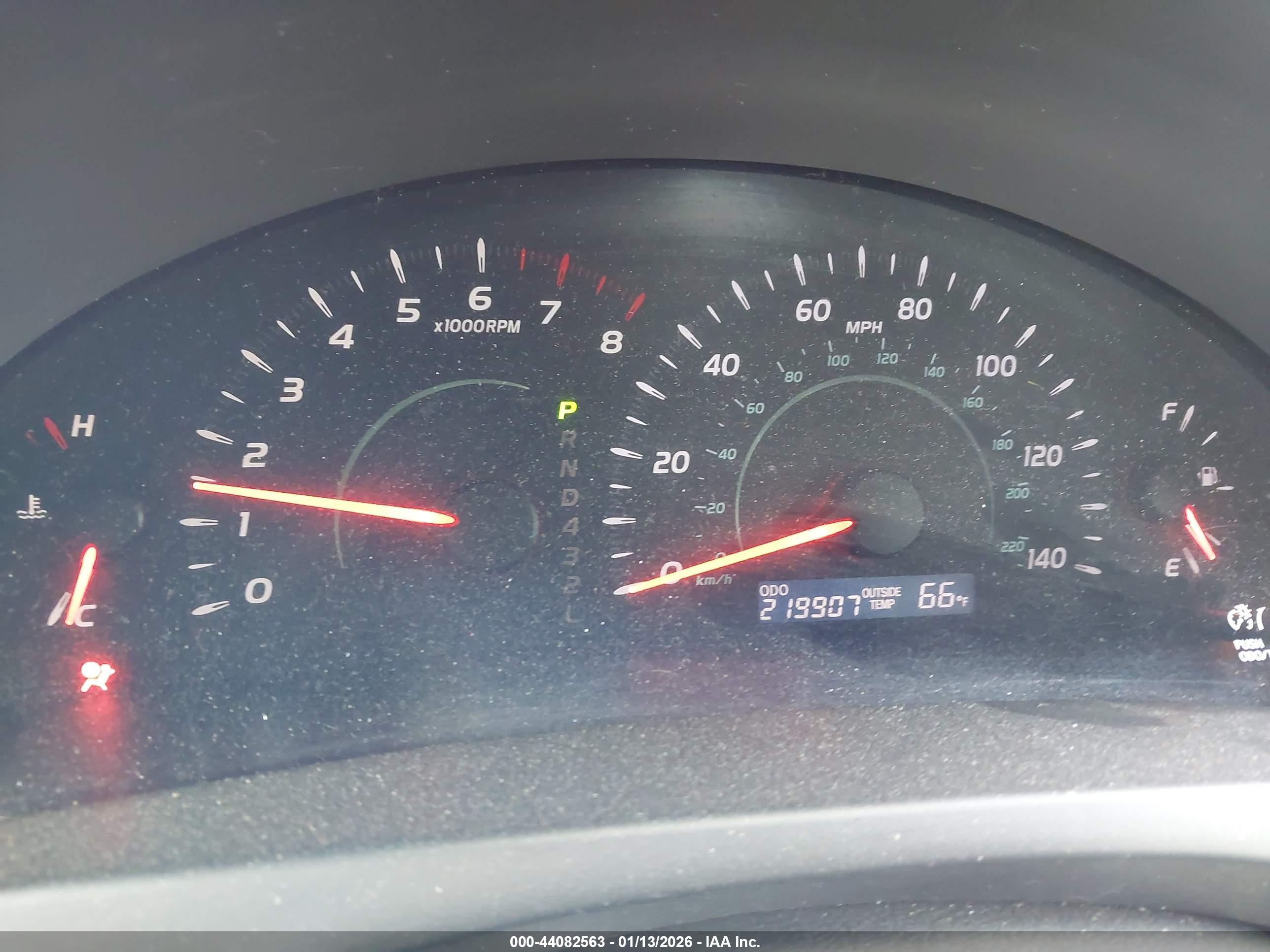 TOYOTA CAMRY image 7
