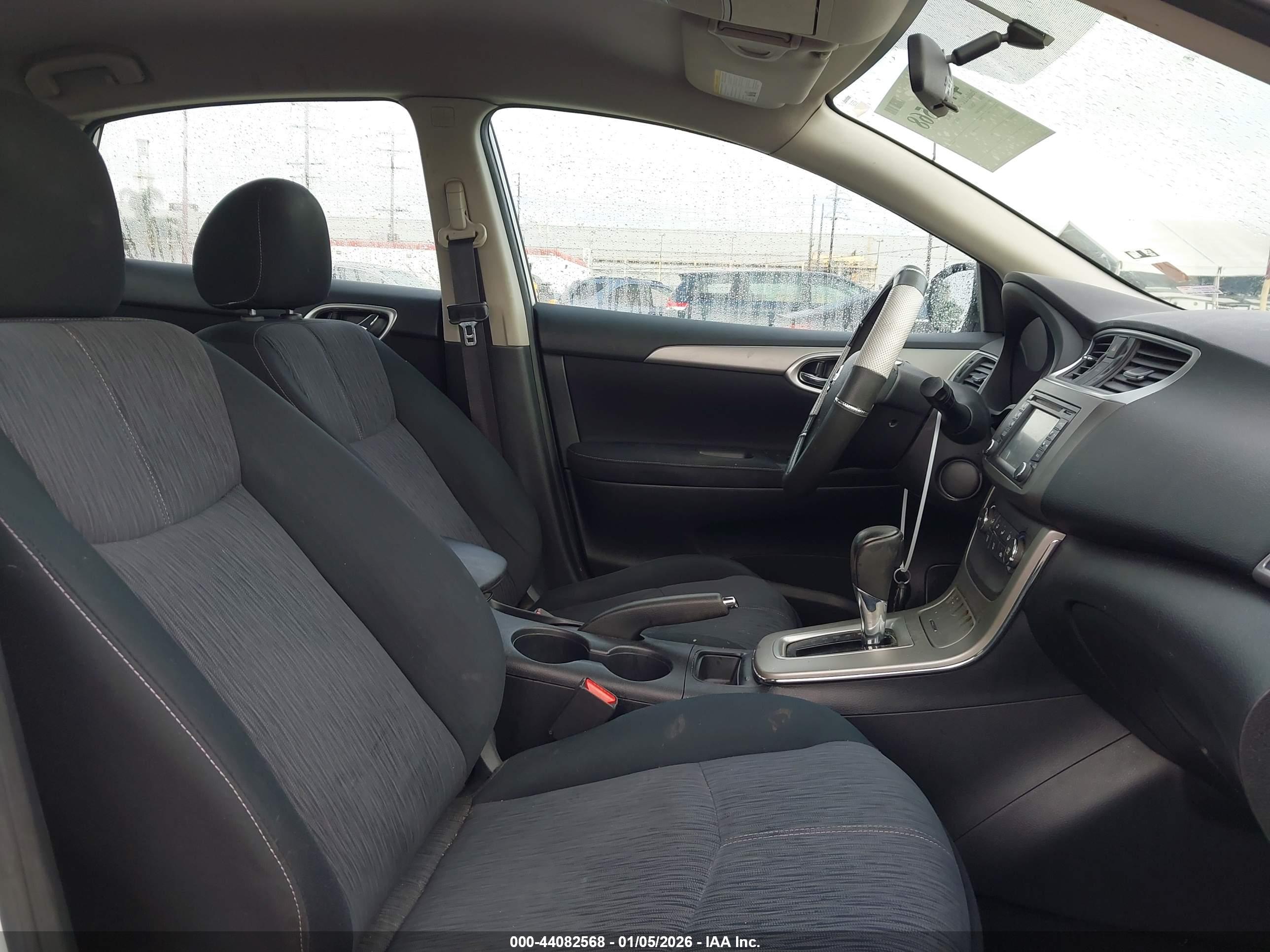 NISSAN SENTRA image 5