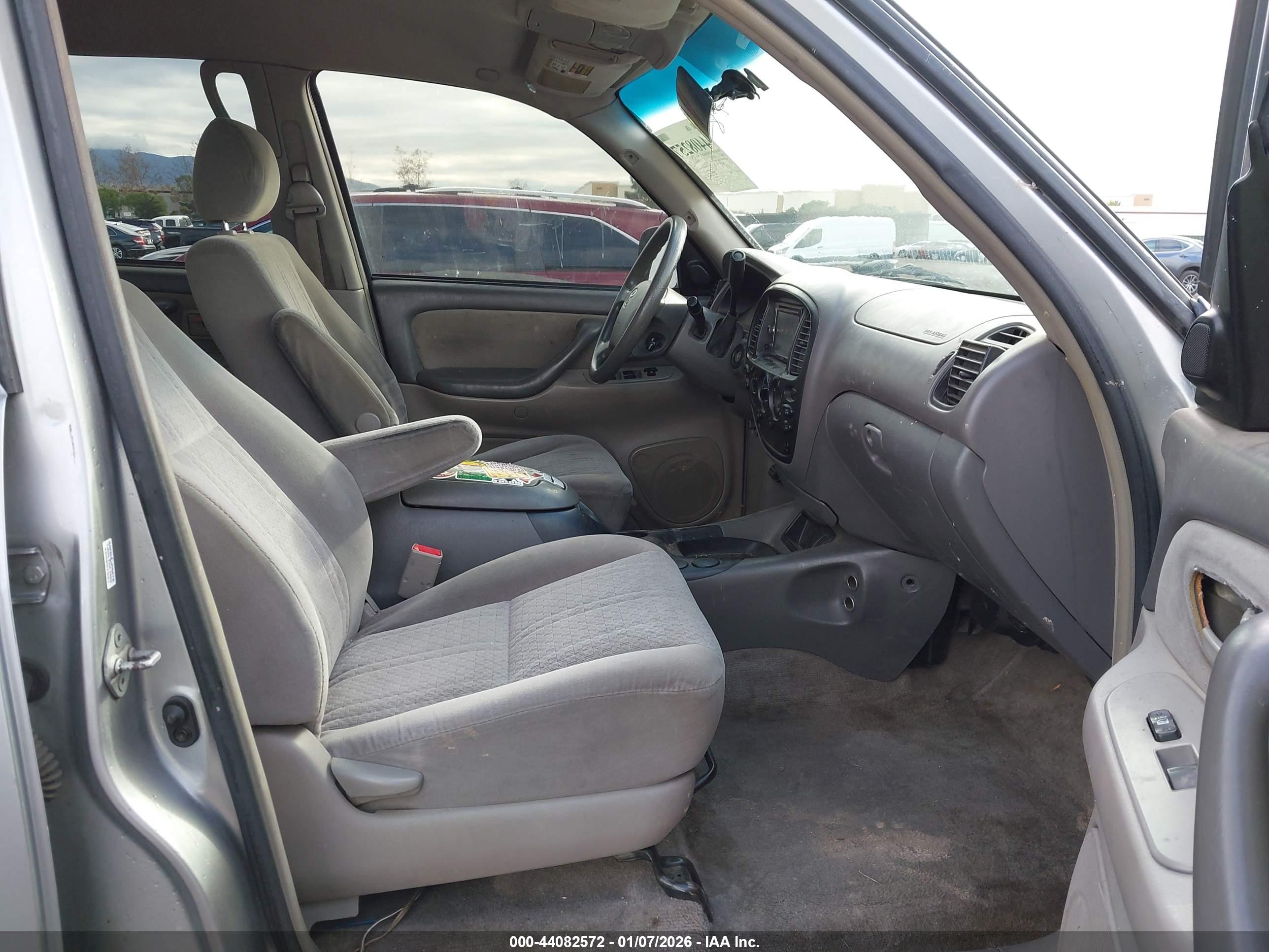 TOYOTA TUNDRA image 5