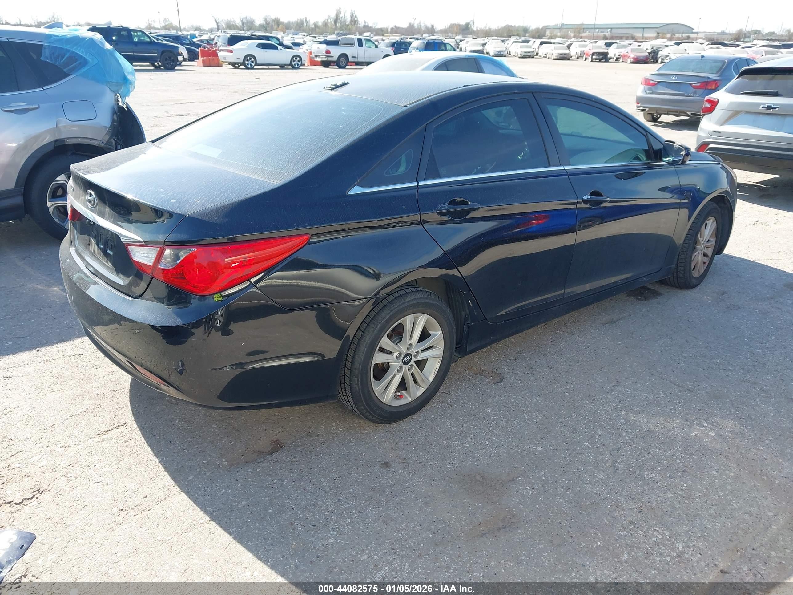 HYUNDAI SONATA image 4