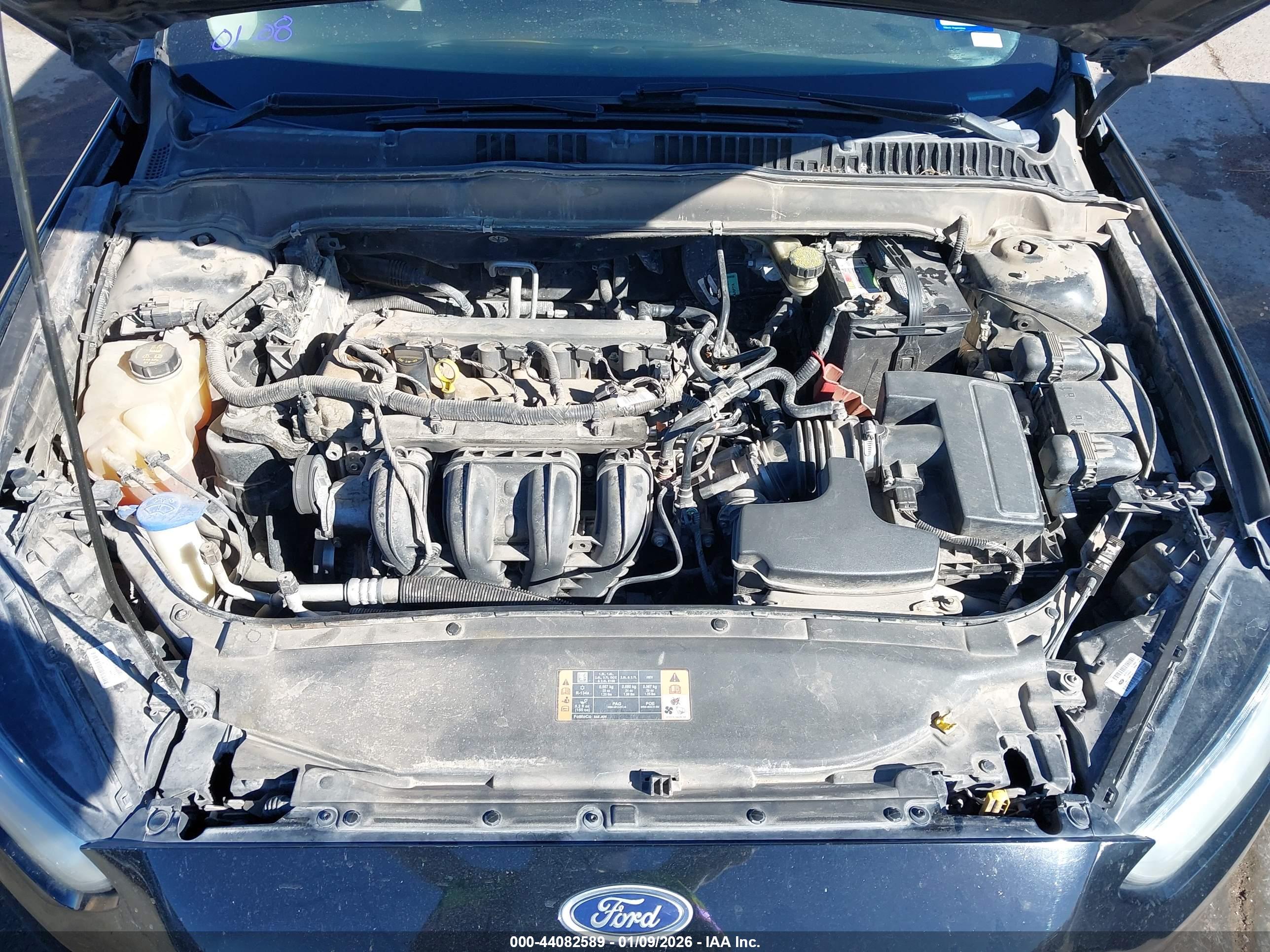 FORD FUSION image 10