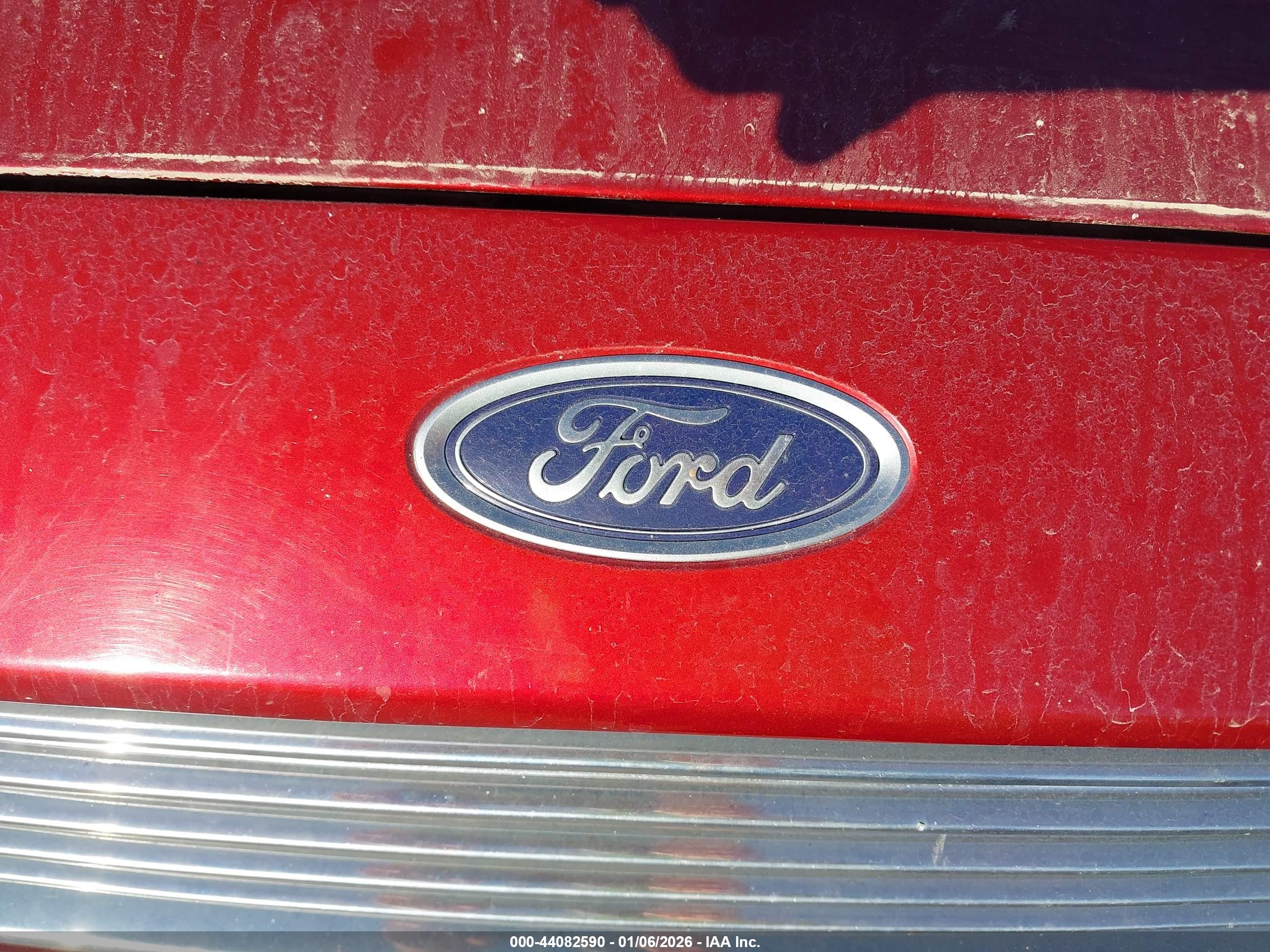 FORD FUSION image 6