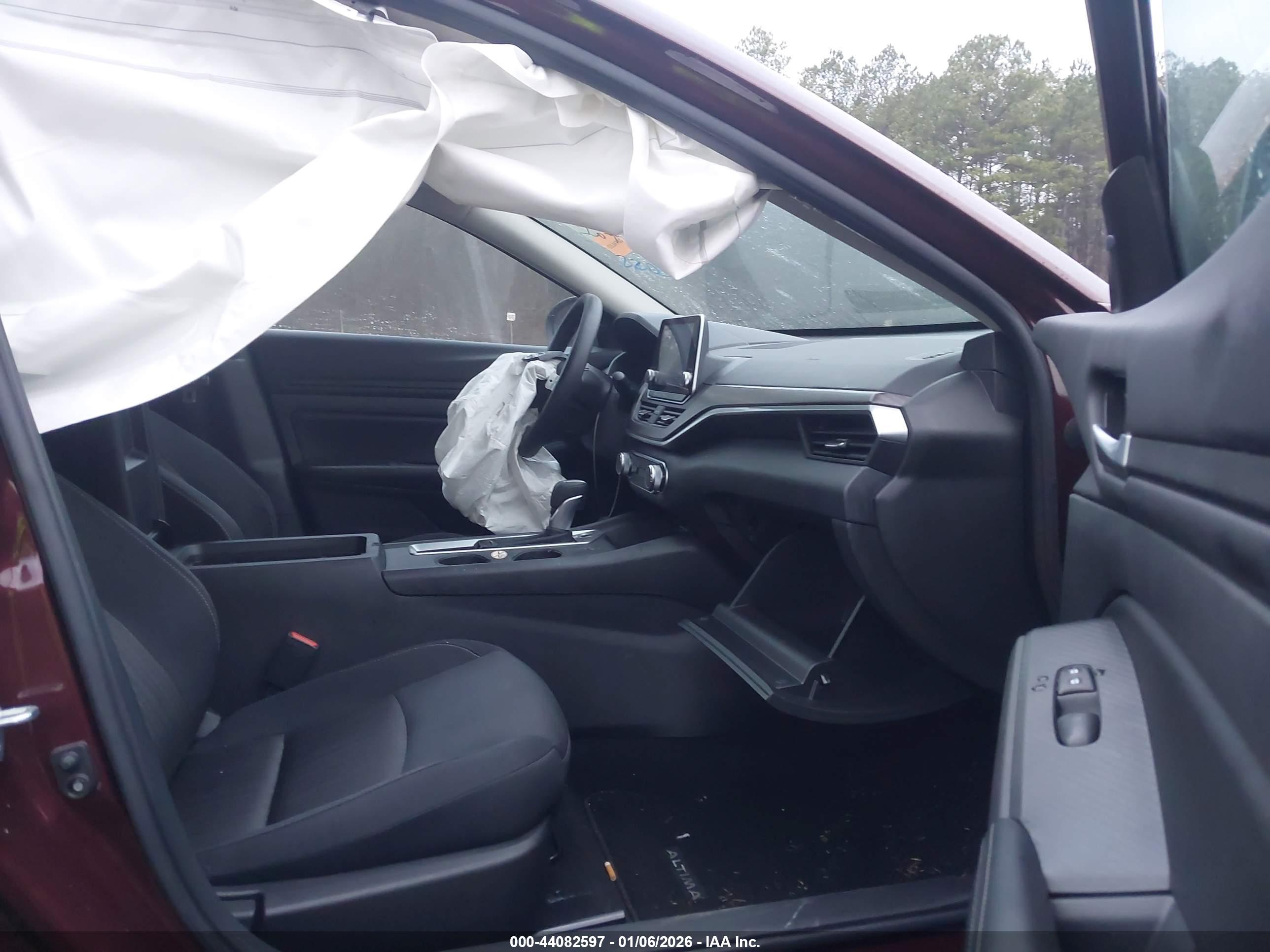 NISSAN ALTIMA image 5