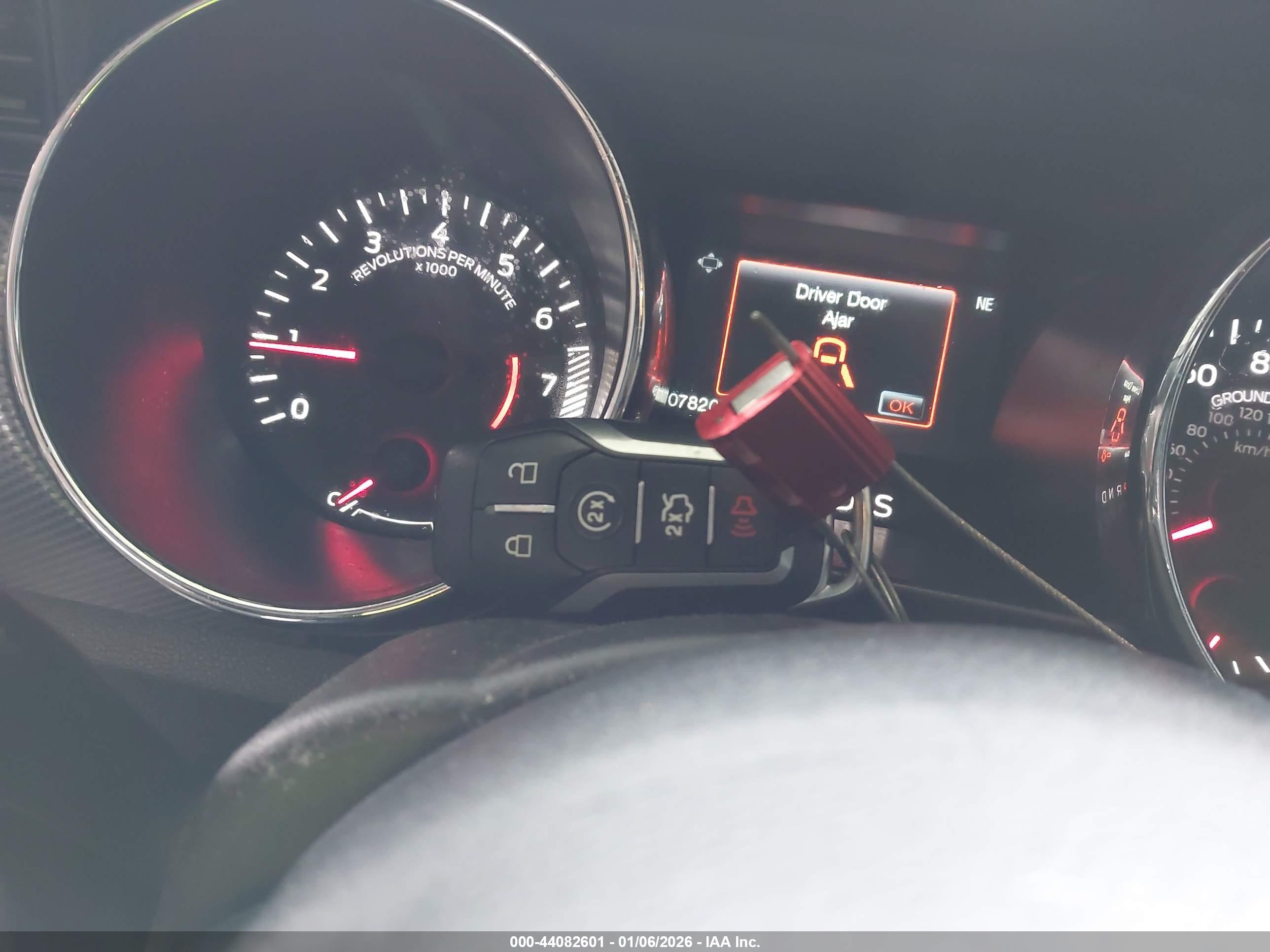 FORD MUSTANG image 11