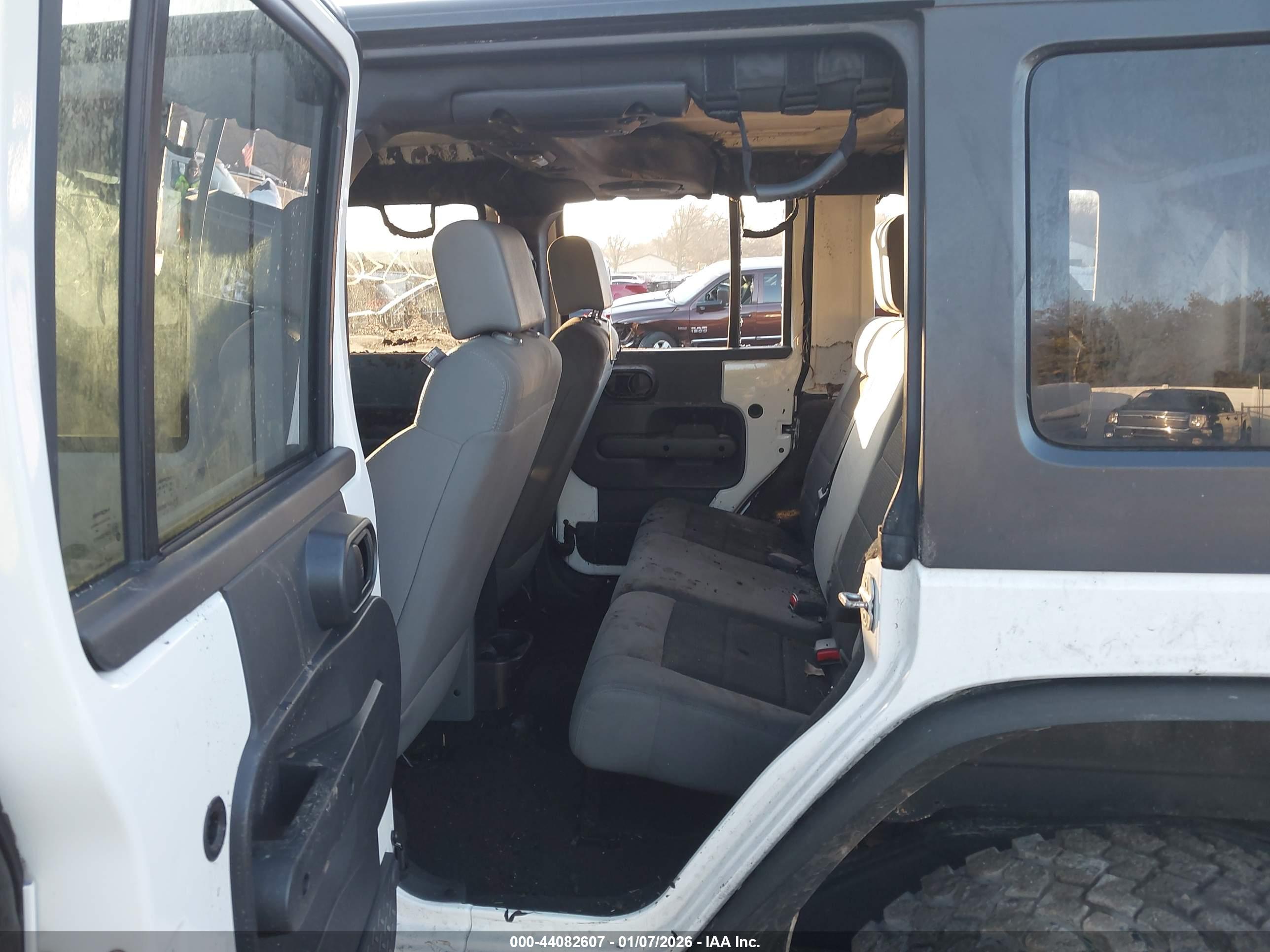 JEEP WRANGLER image 8