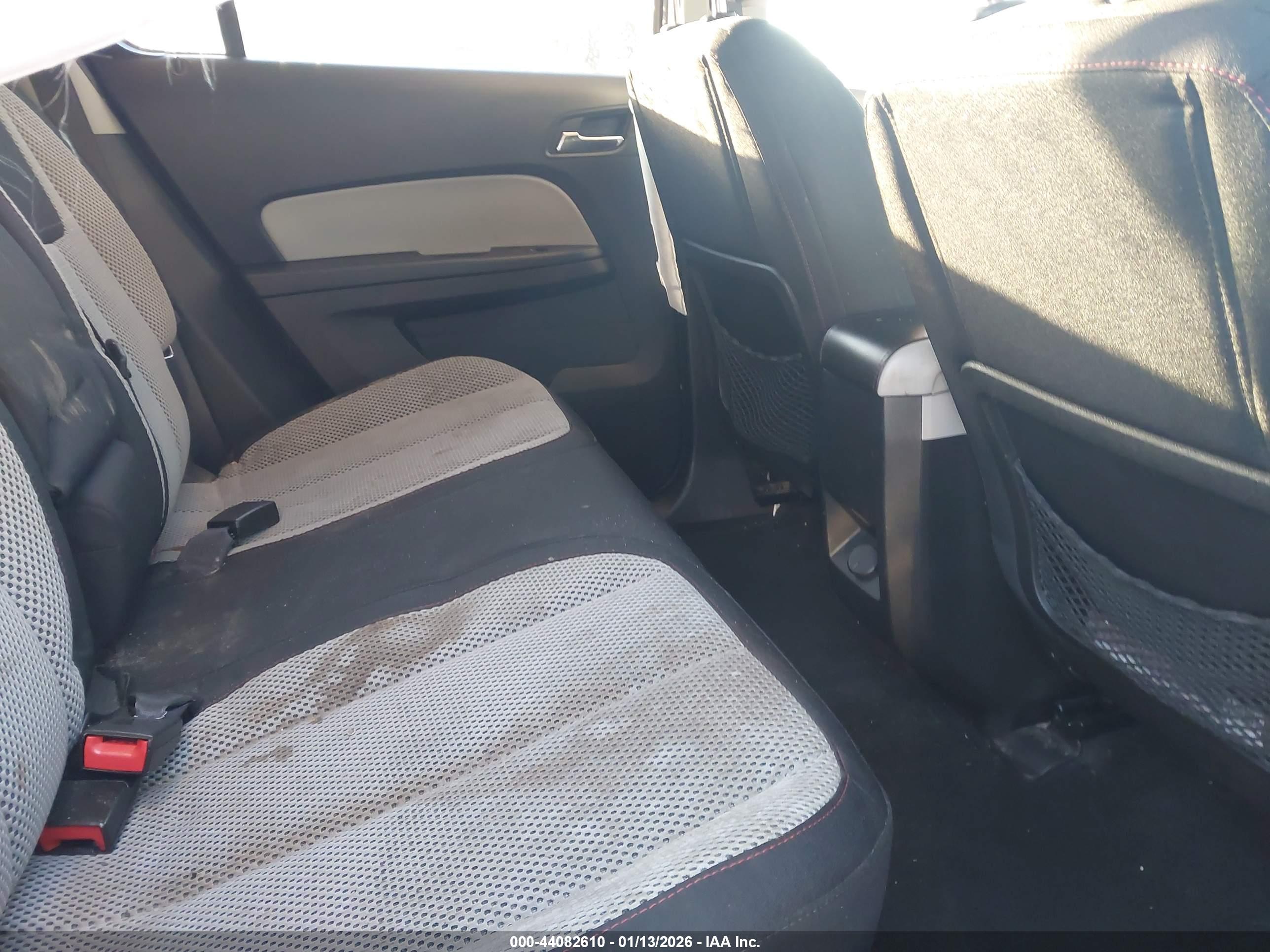 CHEVROLET EQUINOX image 8