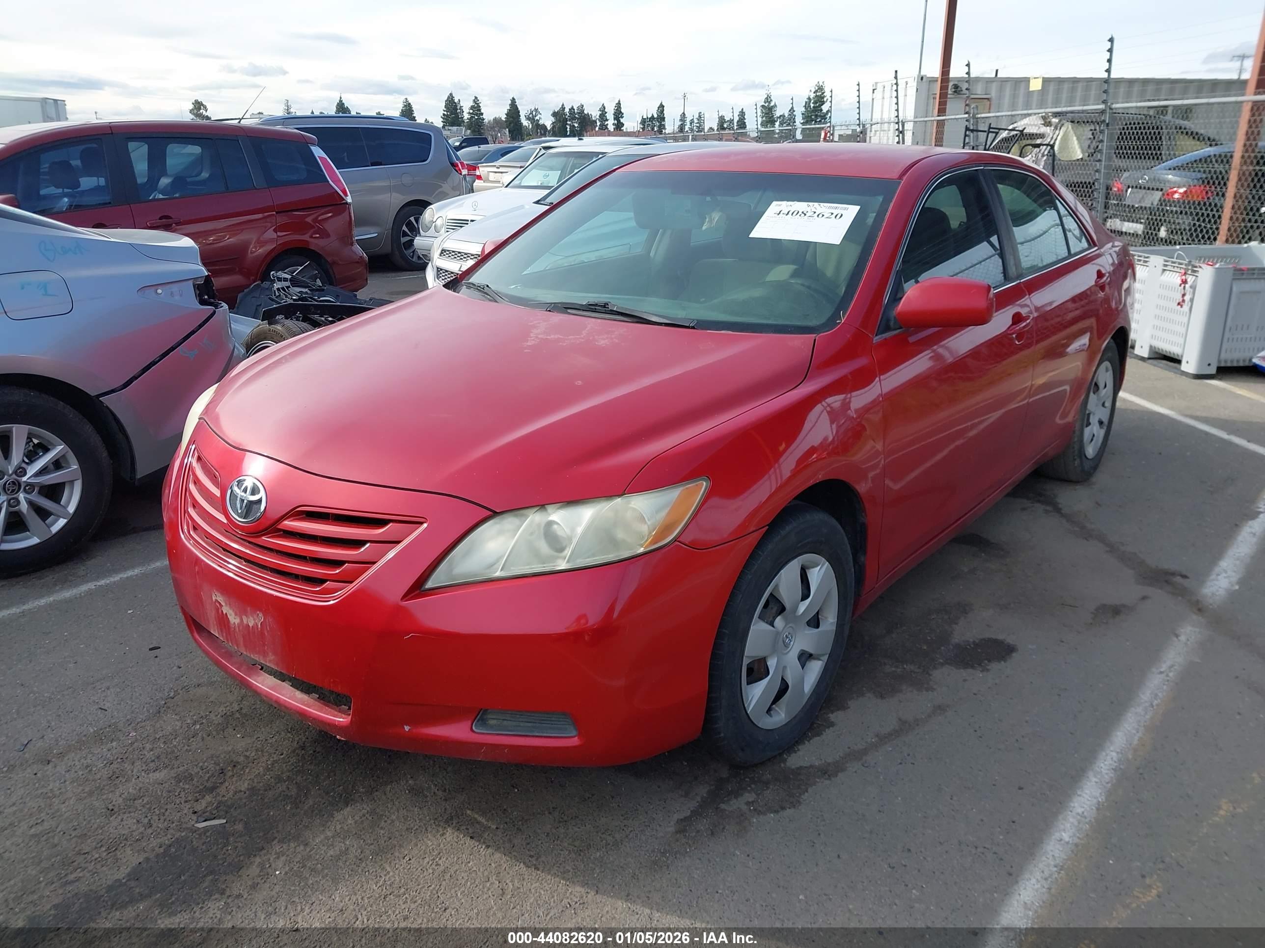 TOYOTA CAMRY image 2