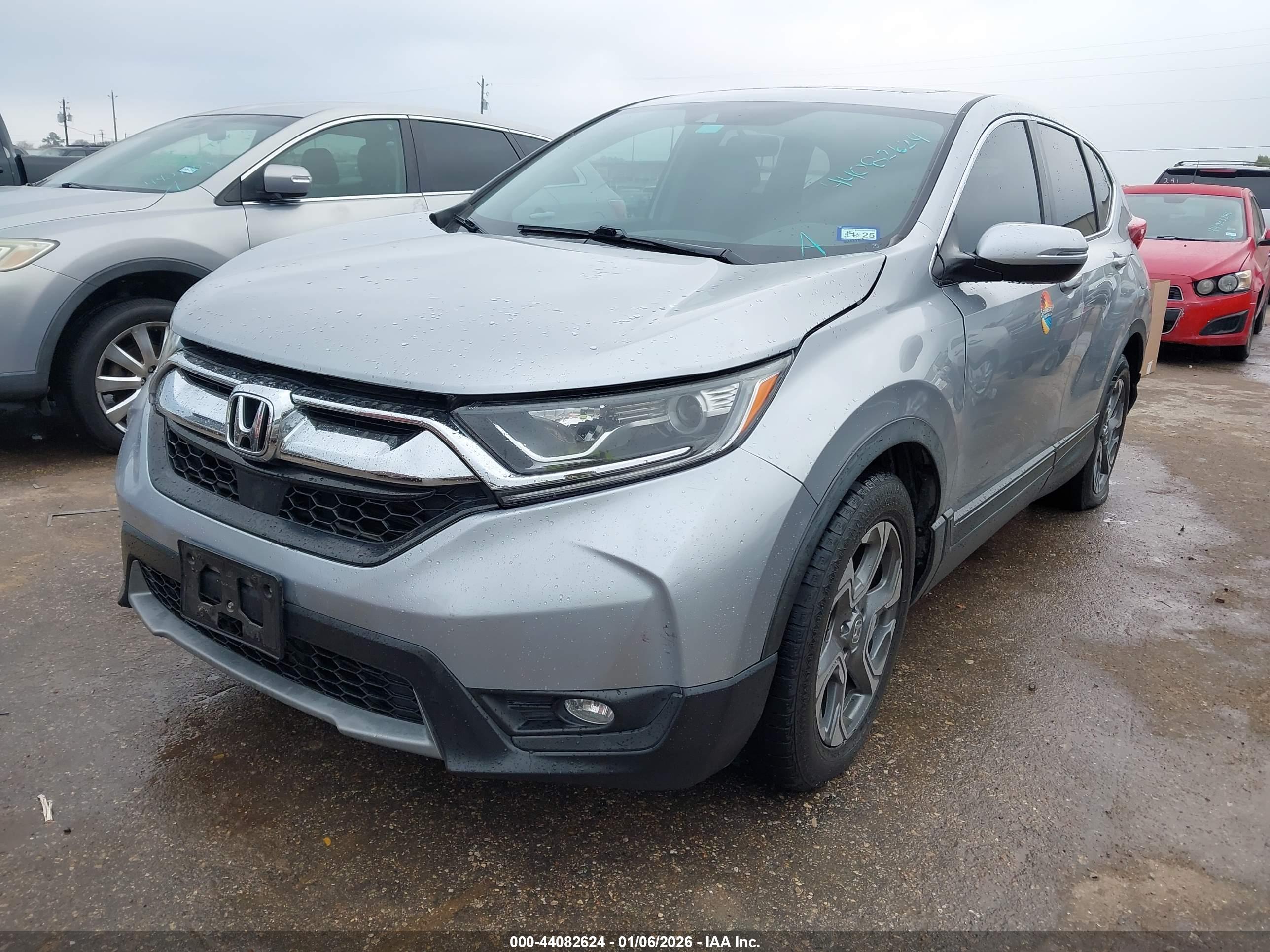 HONDA CR-V image 2