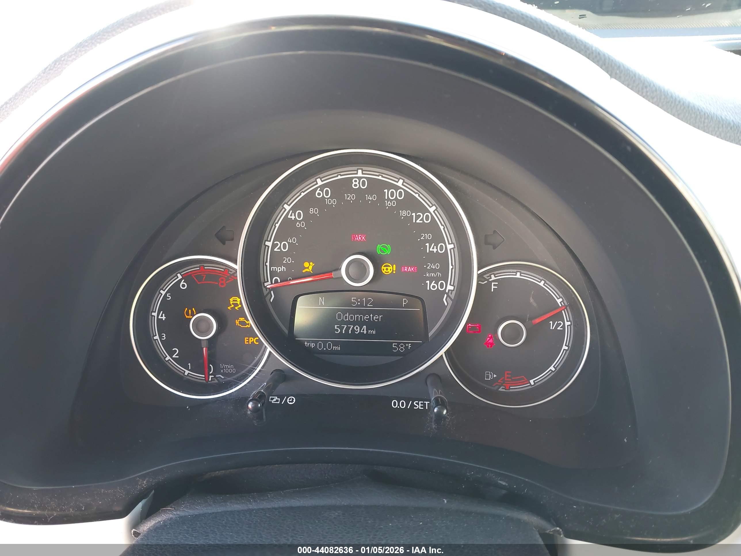 VOLKSWAGEN BEETLE image 7