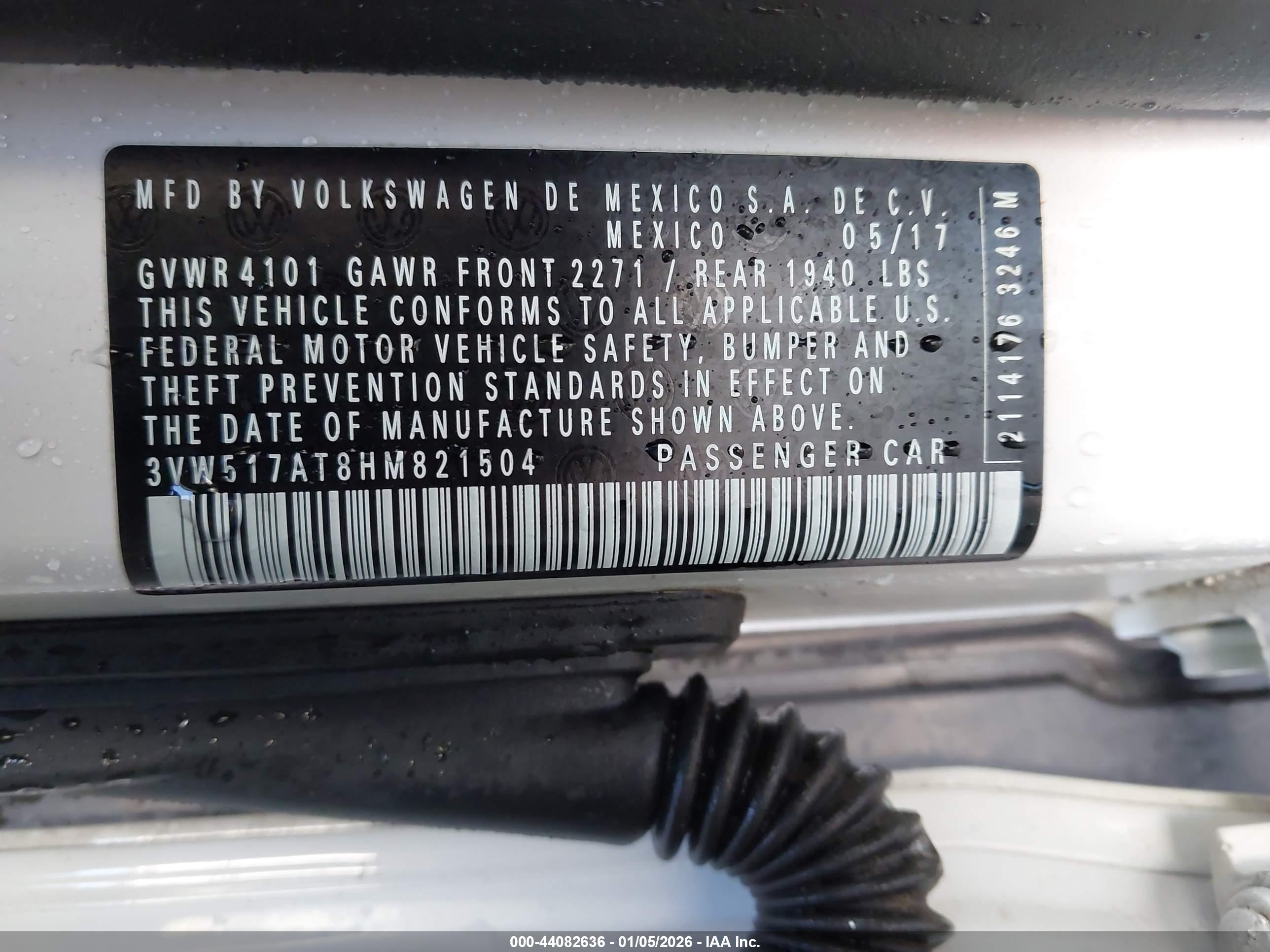 VOLKSWAGEN BEETLE image 9