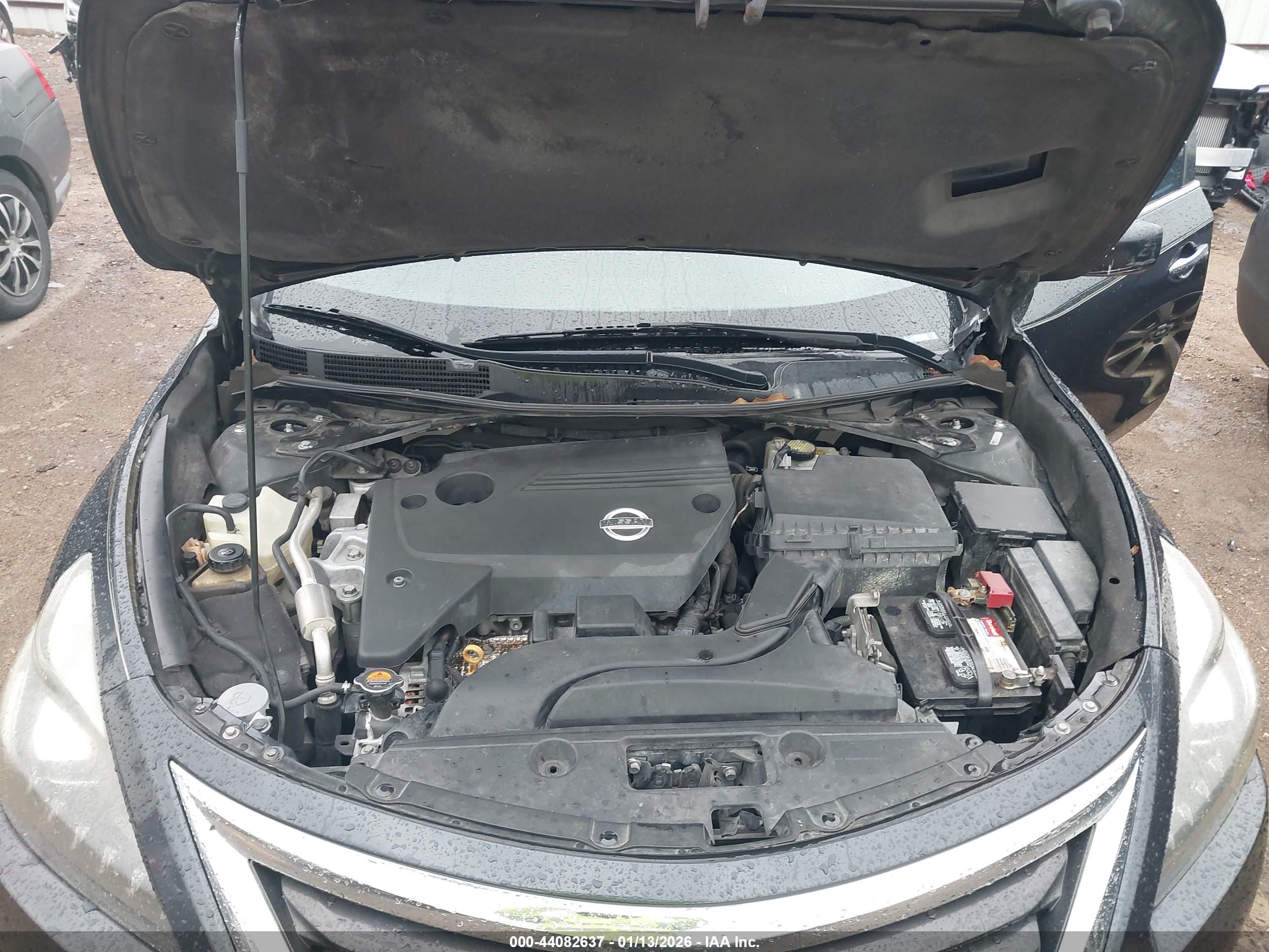 NISSAN ALTIMA image 10