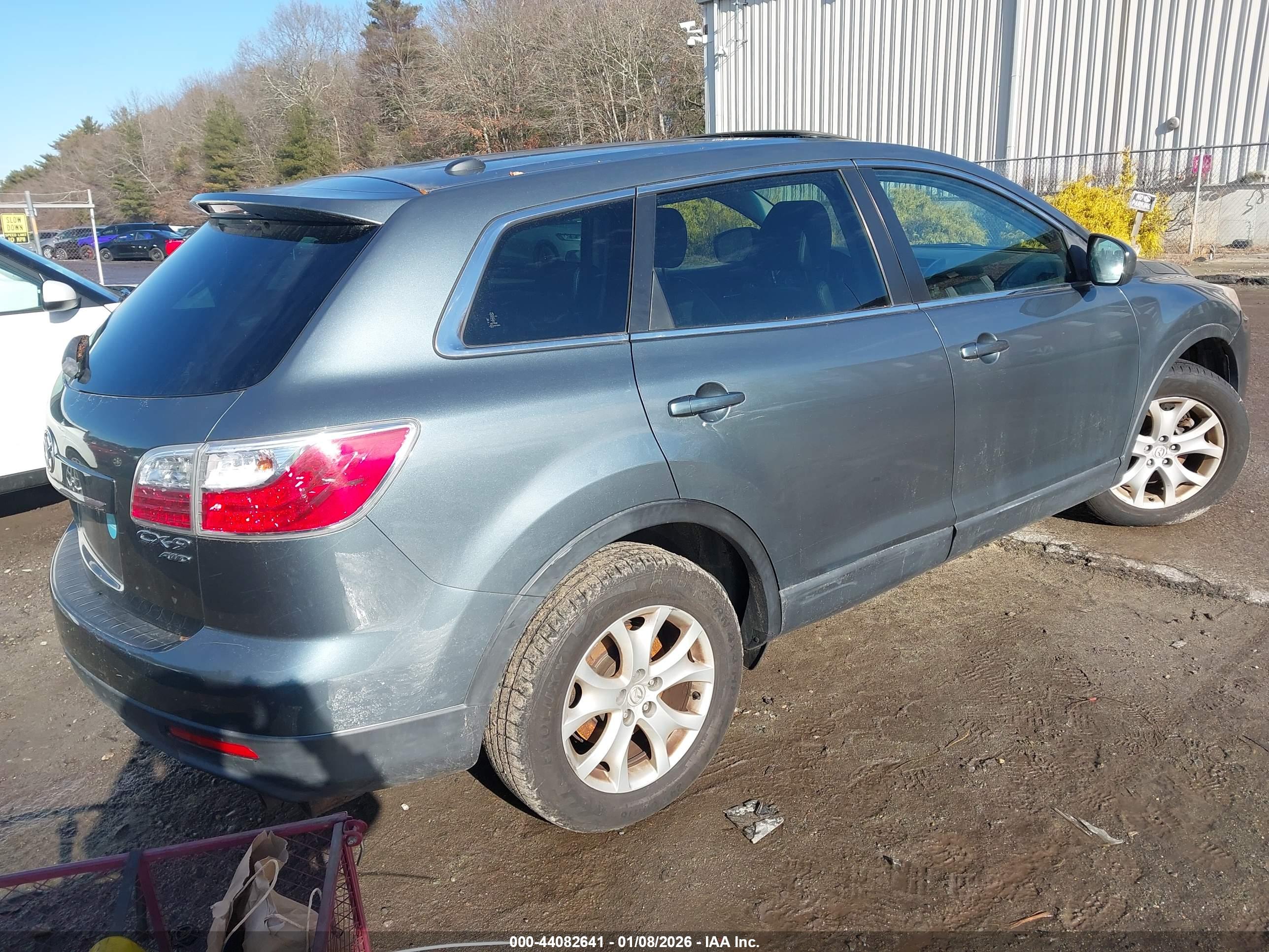 MAZDA CX-9 image 4