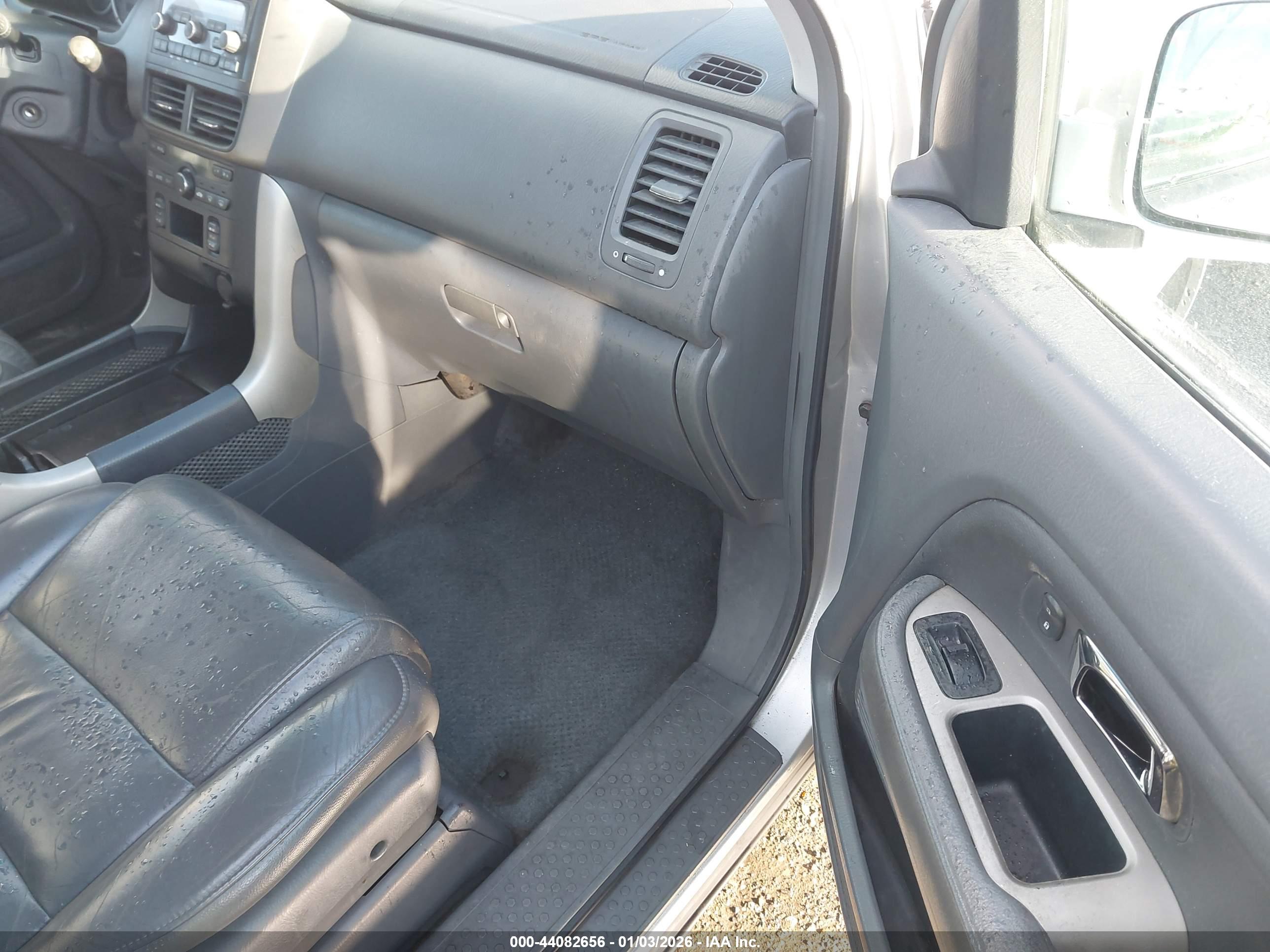 HONDA PILOT image 5