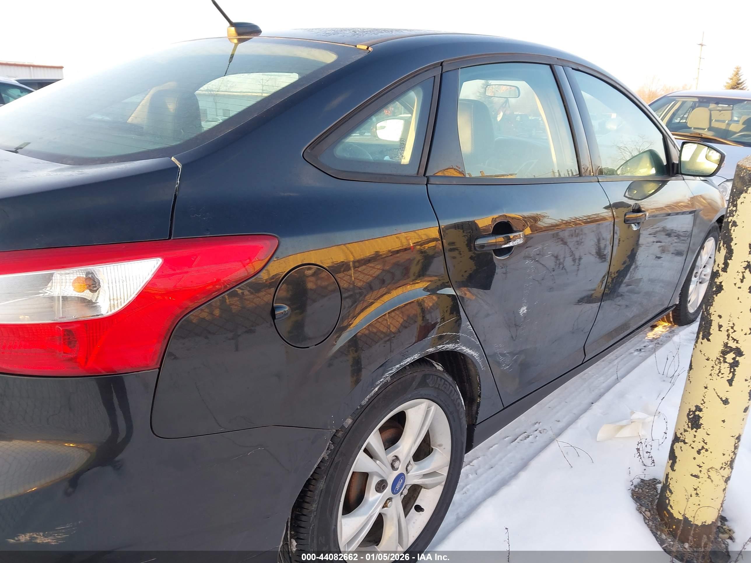 FORD FOCUS image 4