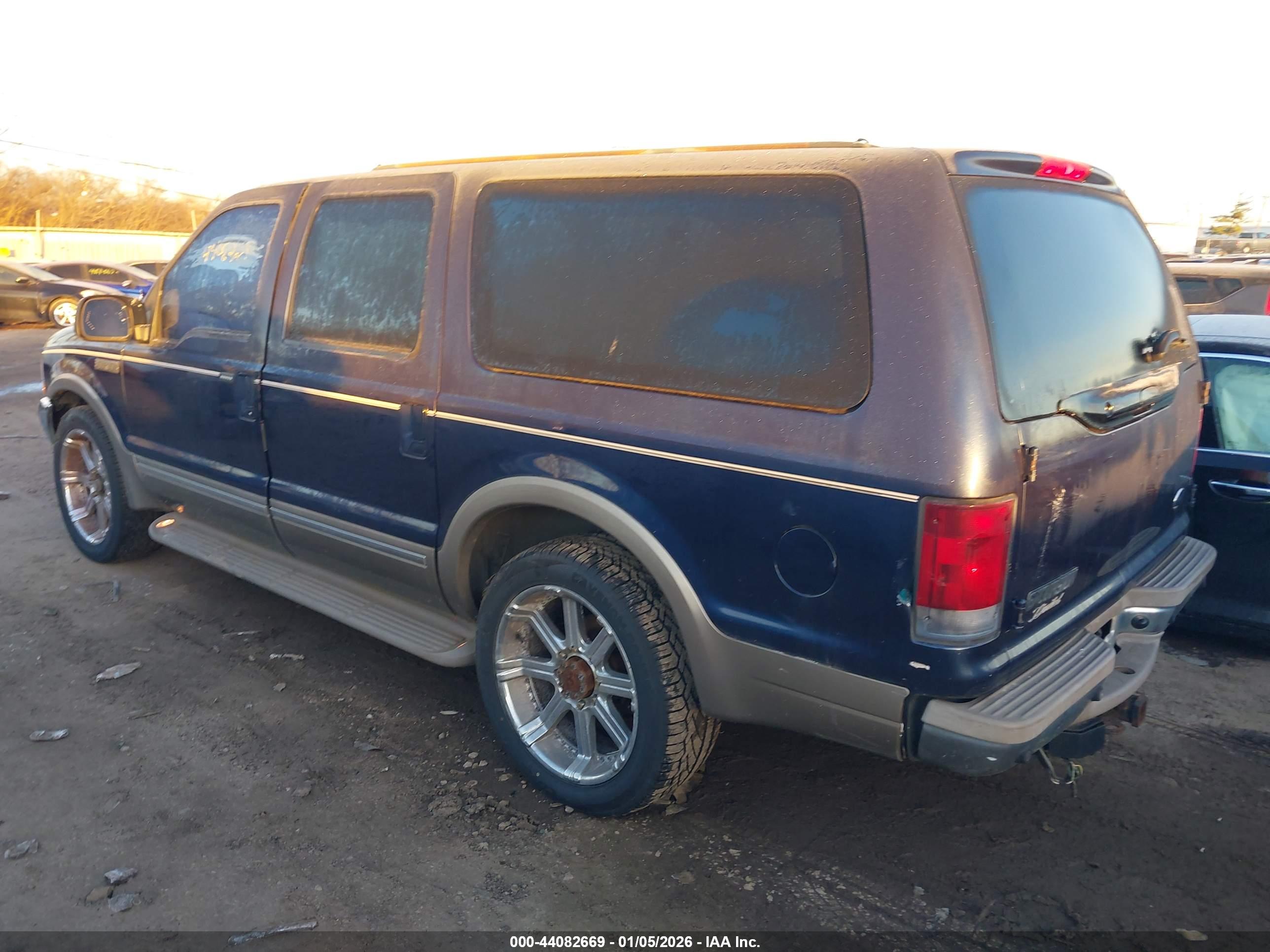 FORD EXCURSION image 3