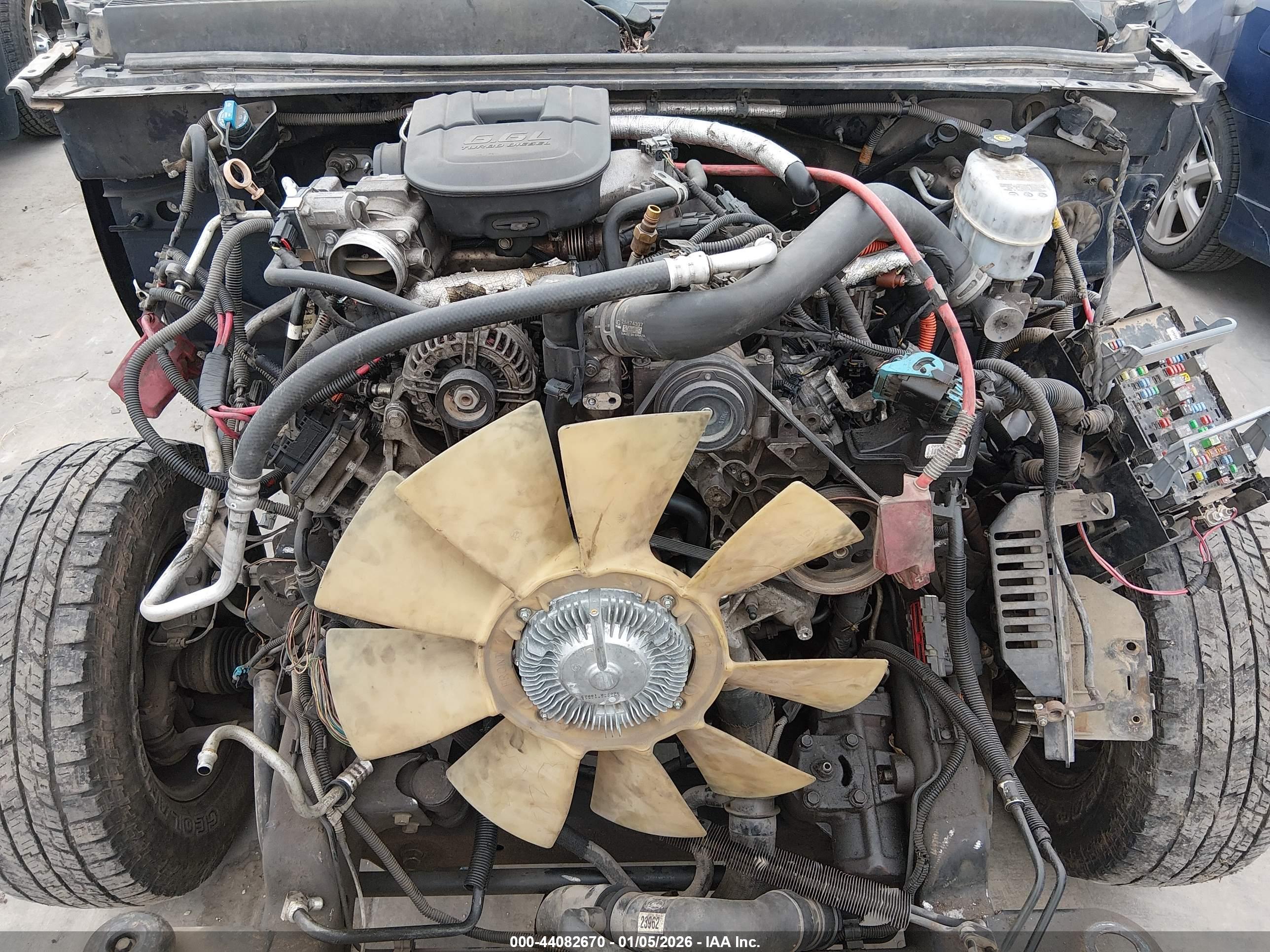 GMC SIERRA image 10