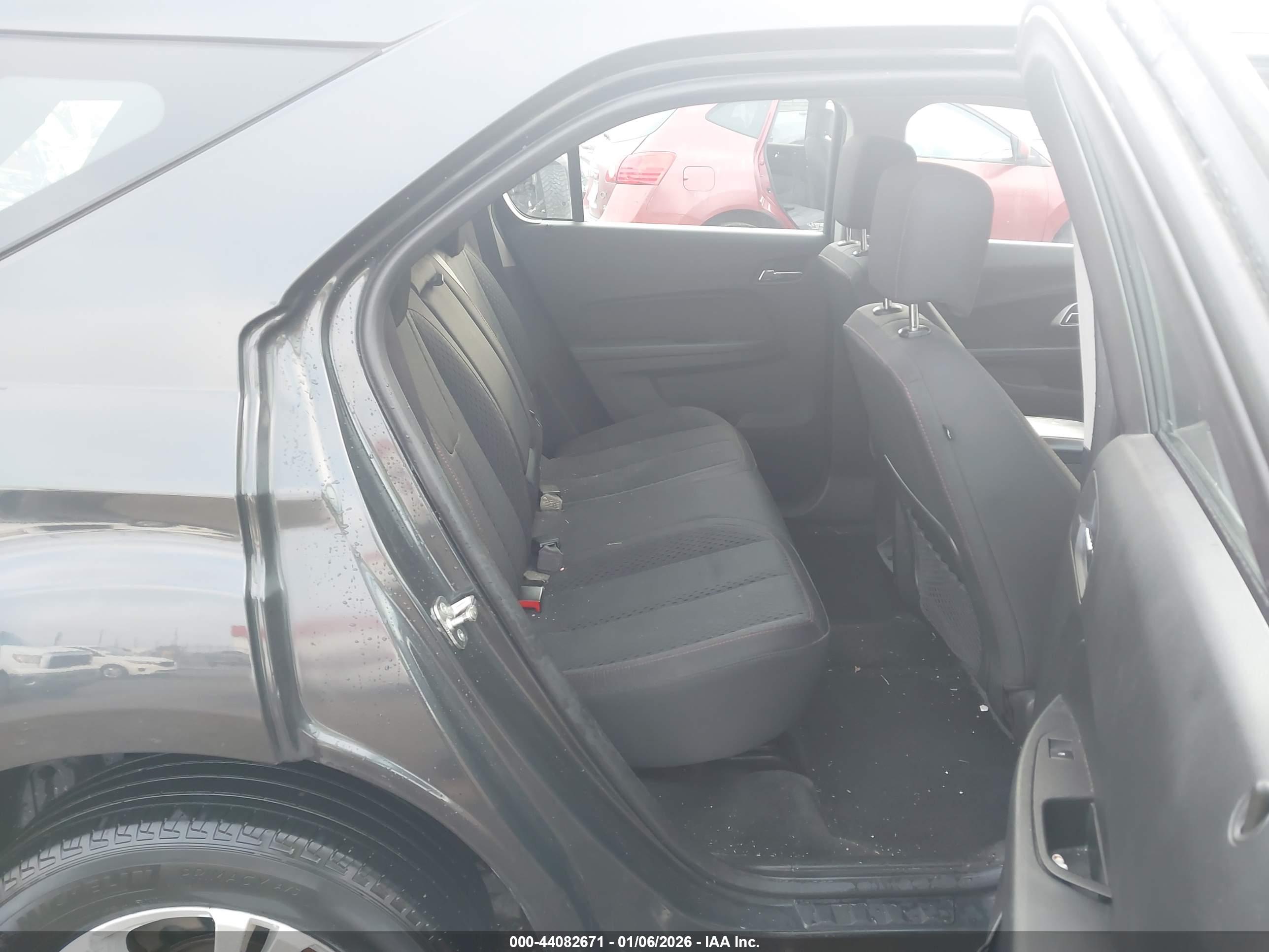 CHEVROLET EQUINOX image 8