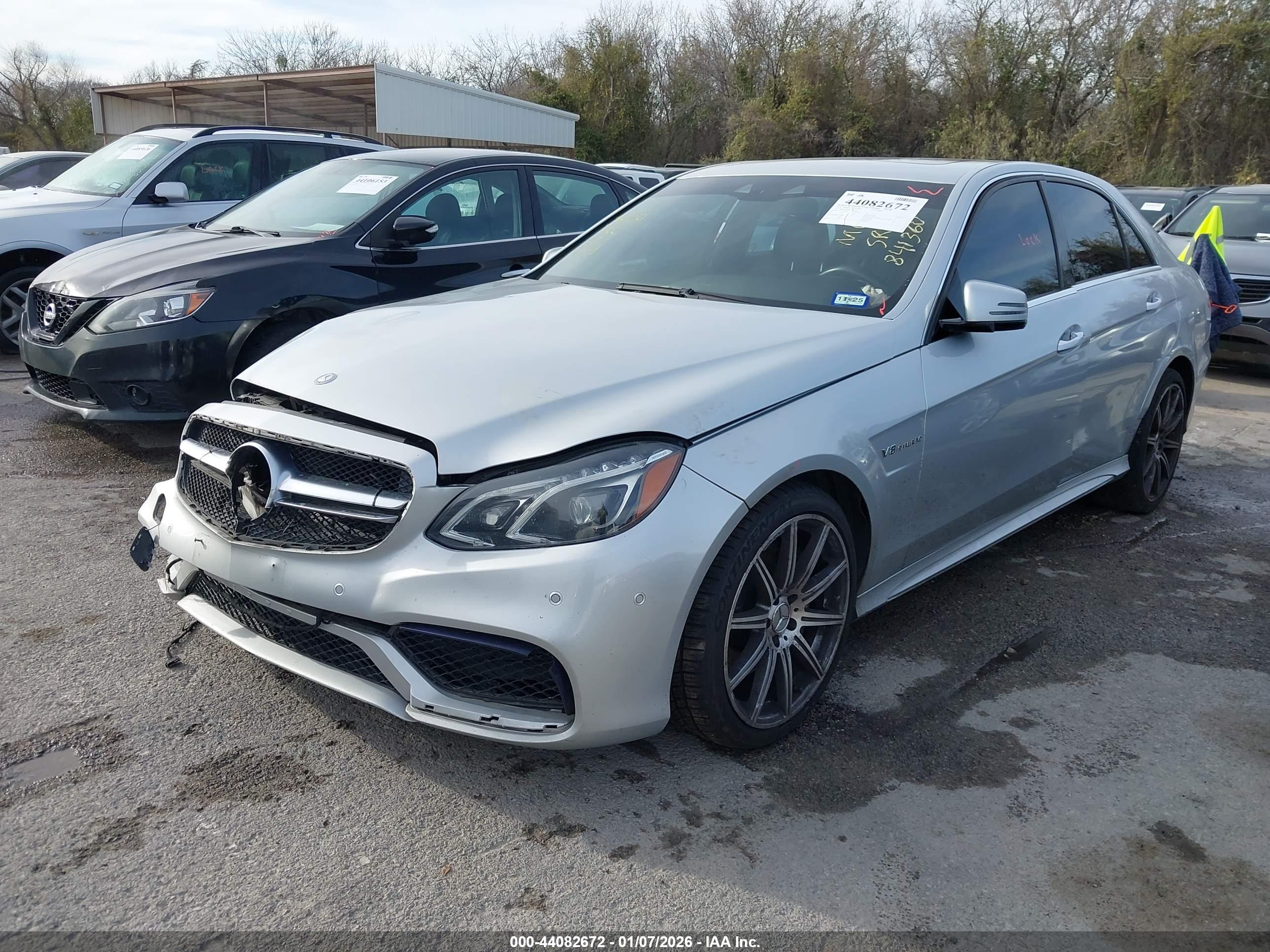 MERCEDES-BENZ E image 2