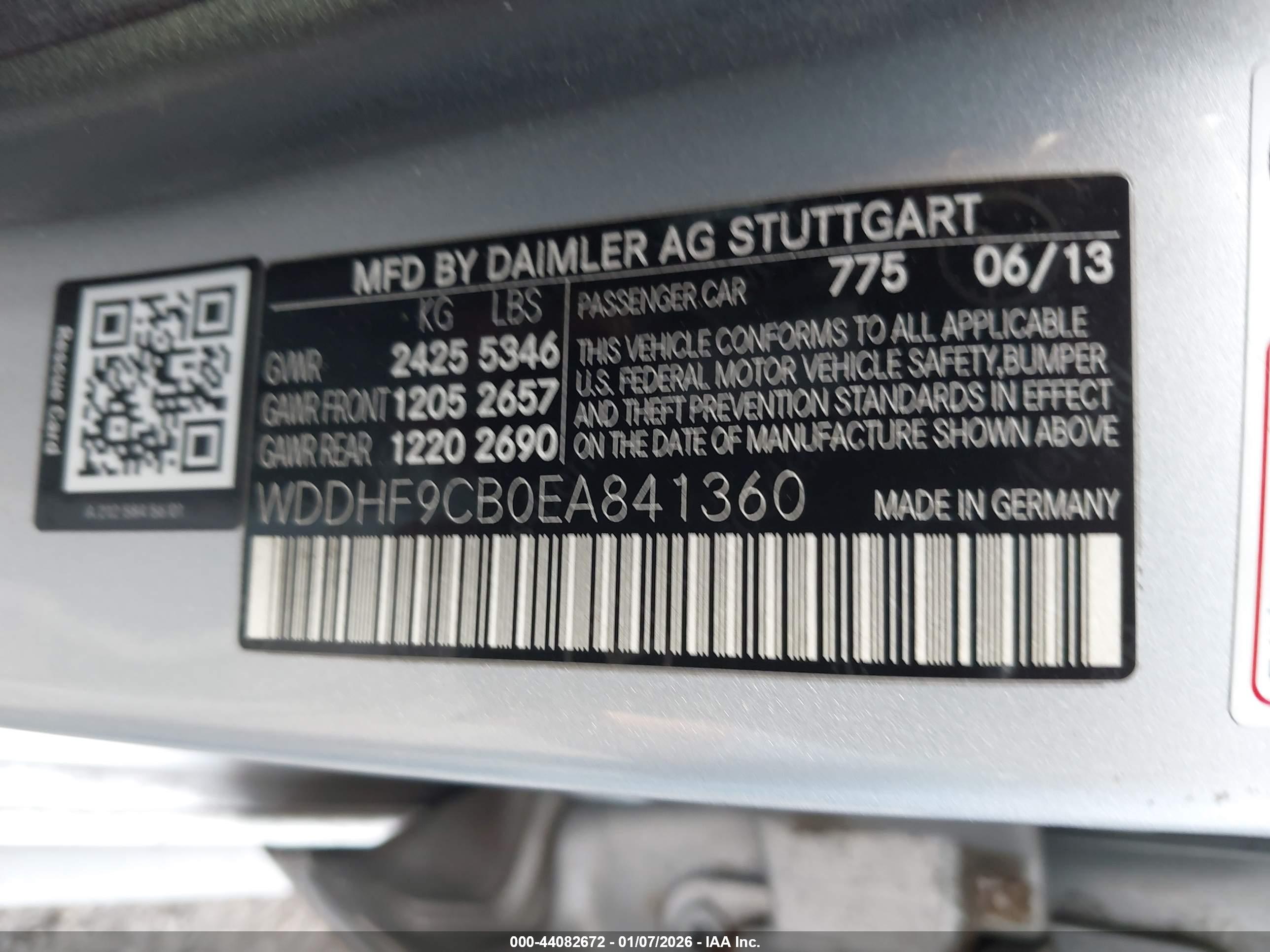 MERCEDES-BENZ E image 9